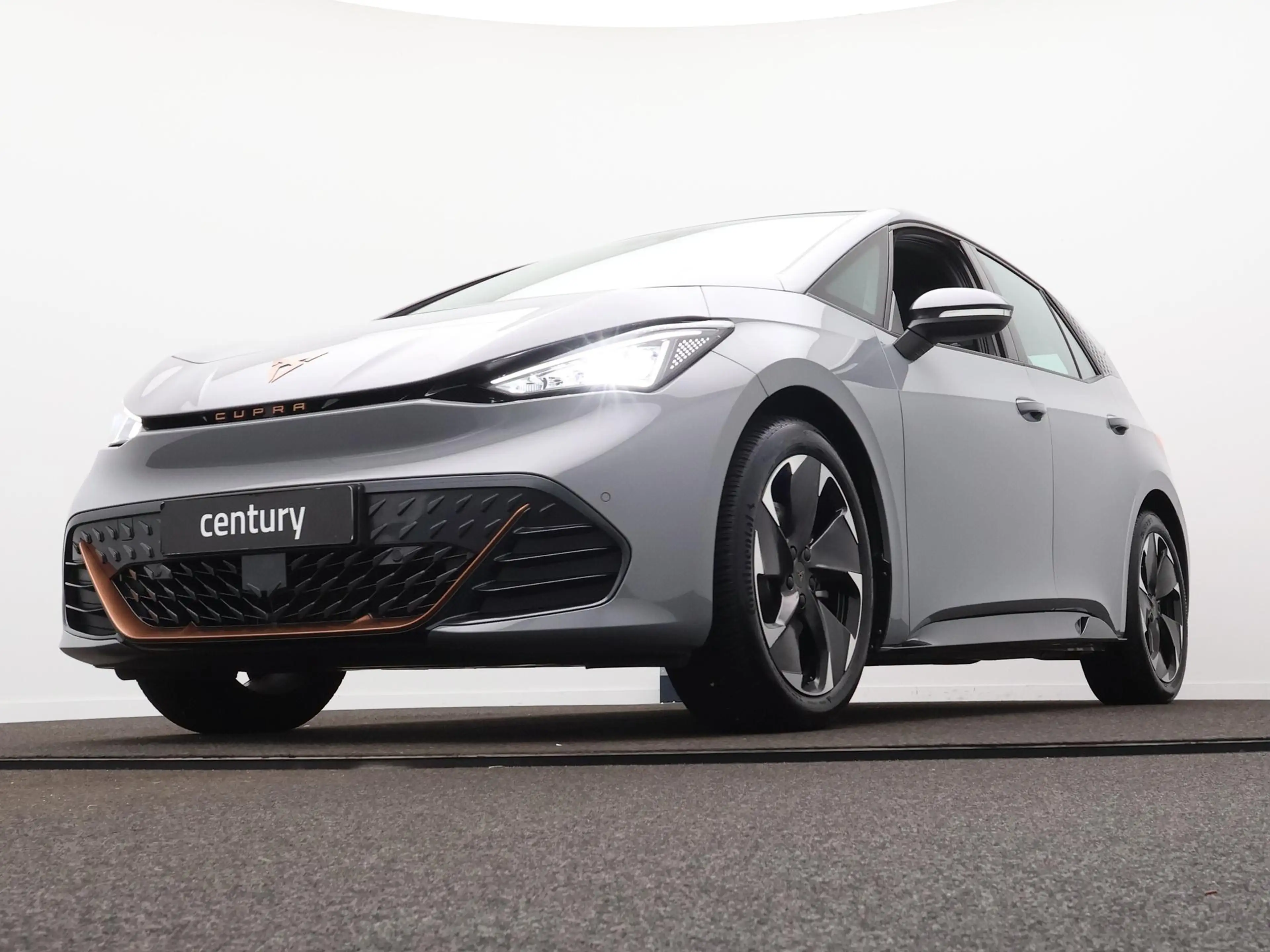 CUPRA Born Edition 62 kWh Car-Play / Camera / Clima — photo 9