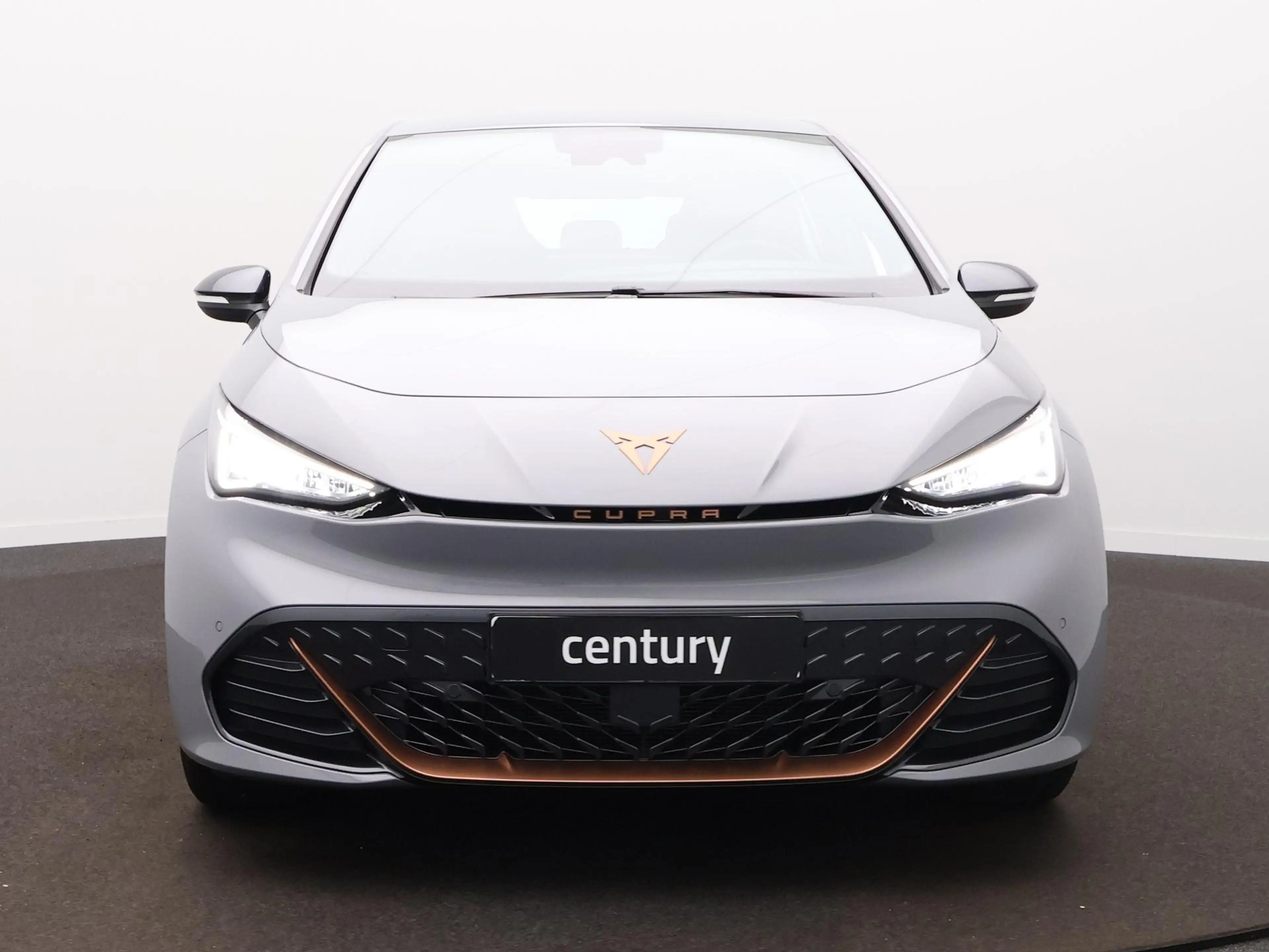 CUPRA Born Edition 62 kWh Car-Play / Camera / Clima — photo 2