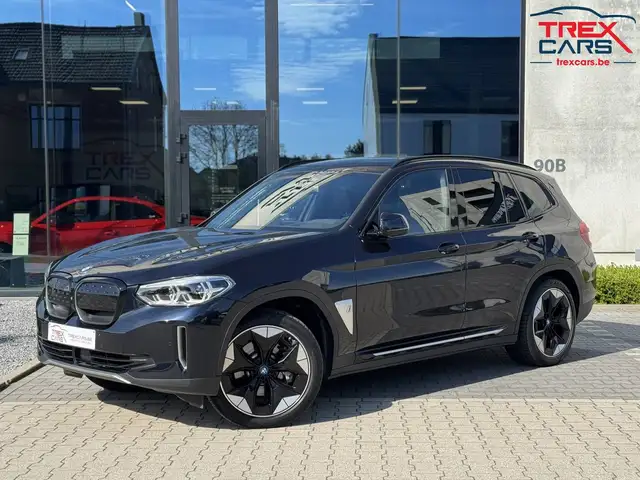 BMW iX3 Impressive Pack/ M Shadow line/ H&K/ 360° camera/ ACC/ Sportzetels/ HUD