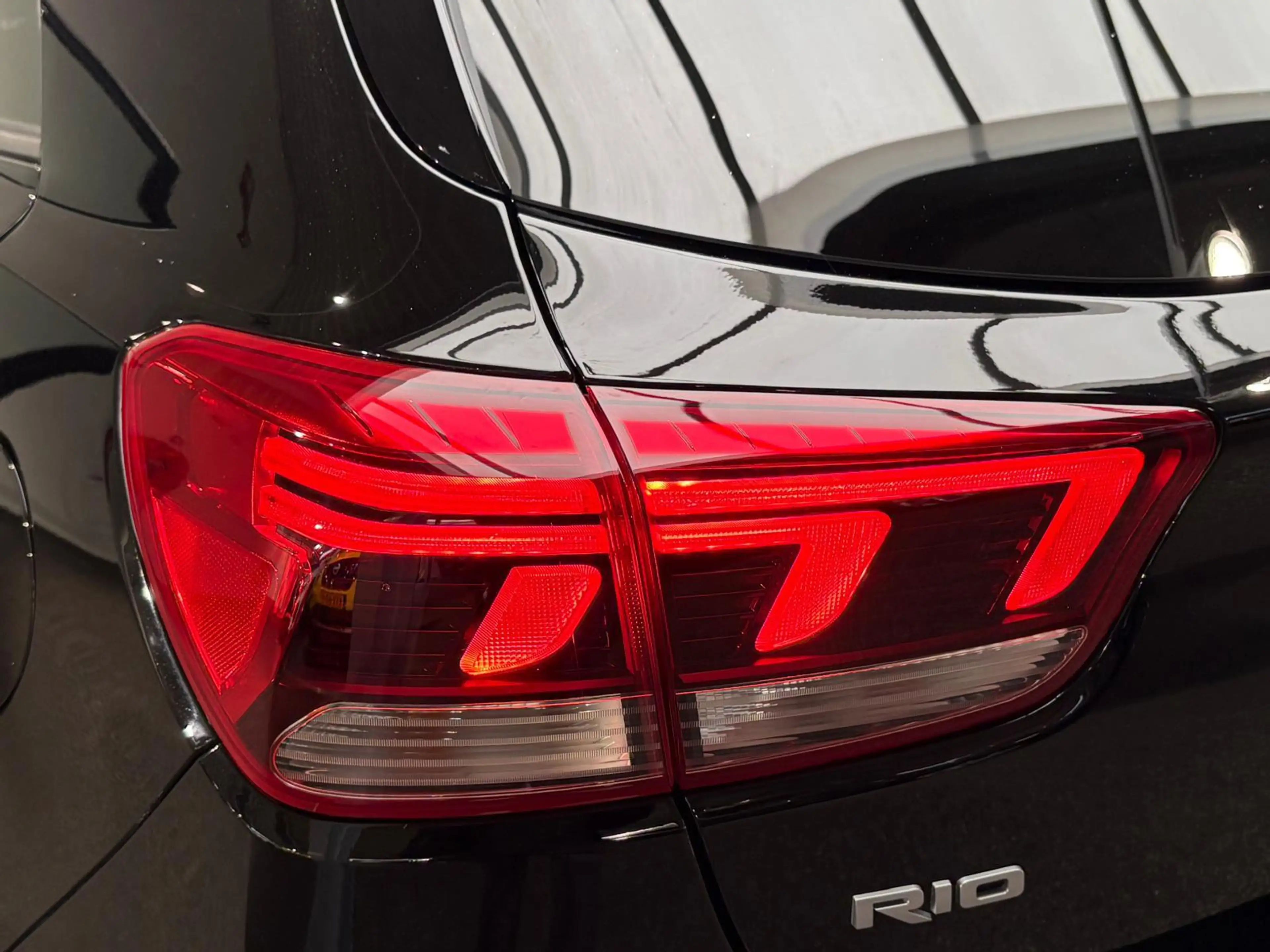 Kia Rio 1.0 T-GDi MHEV DynamicPlusLine | Navigatie | Camer — photo 23