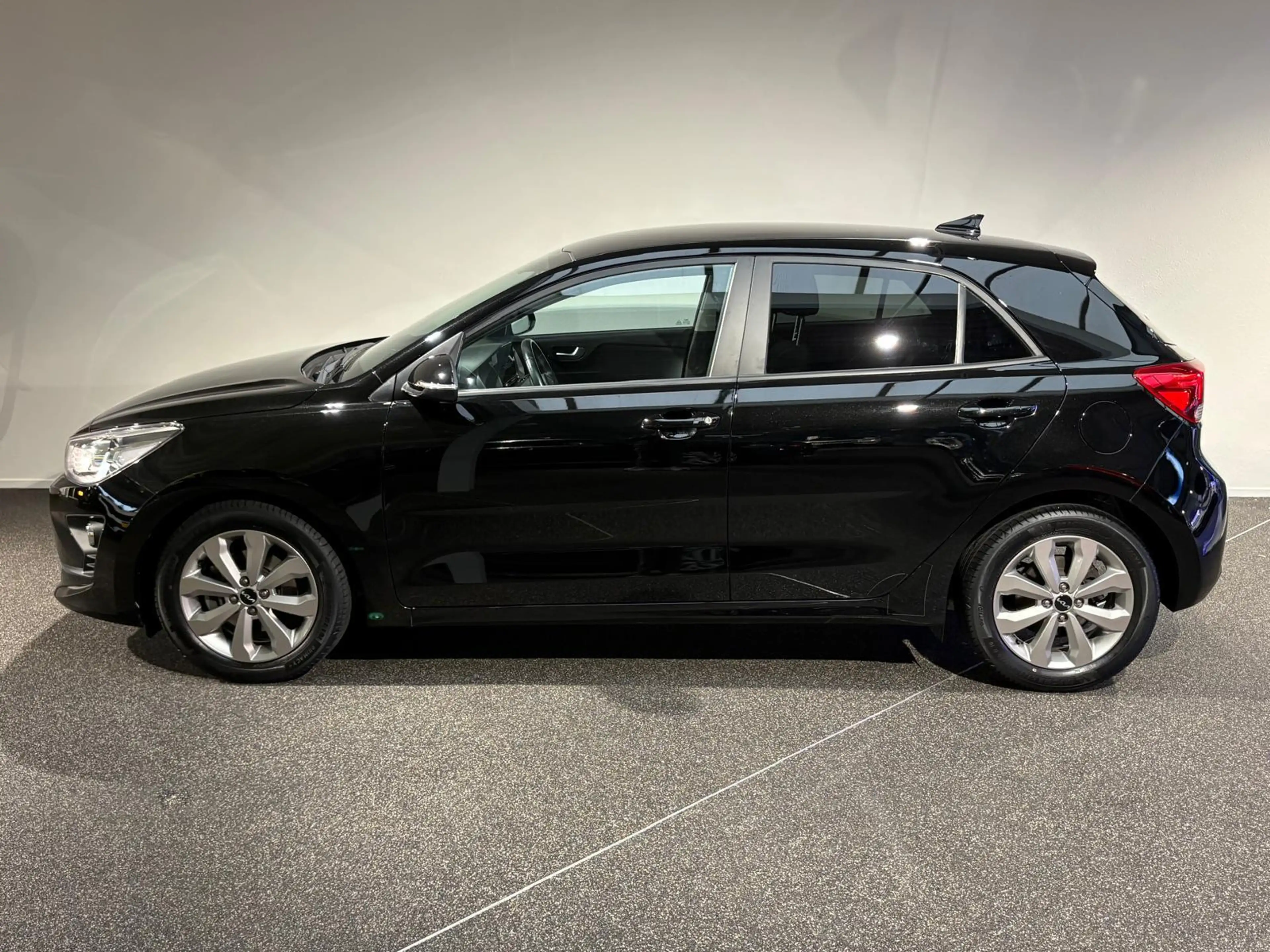 Kia Rio 1.0 T-GDi MHEV DynamicPlusLine | Navigatie | Camer — photo 12