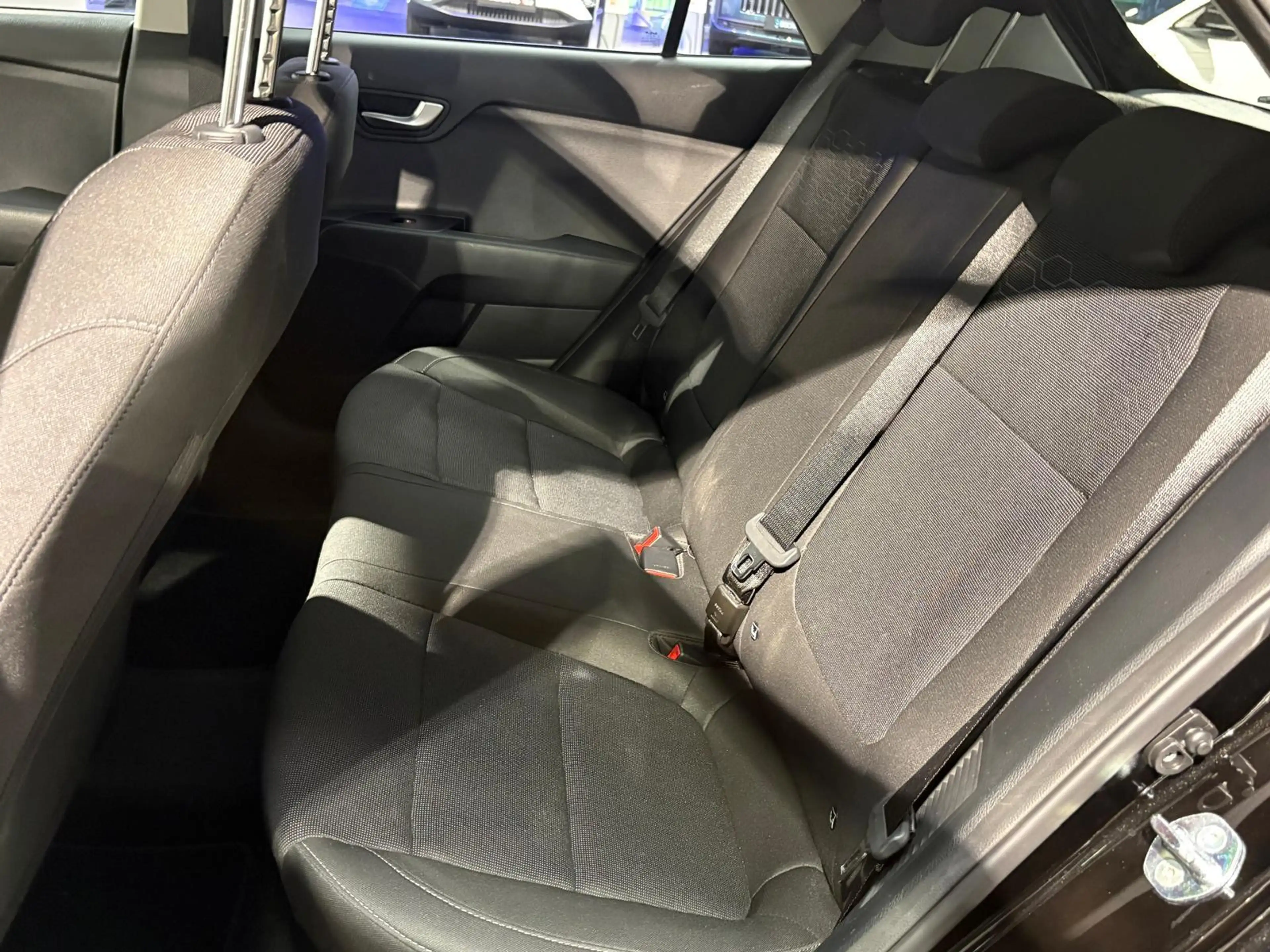 Kia Rio 1.0 T-GDi MHEV DynamicPlusLine | Navigatie | Camer — photo 6