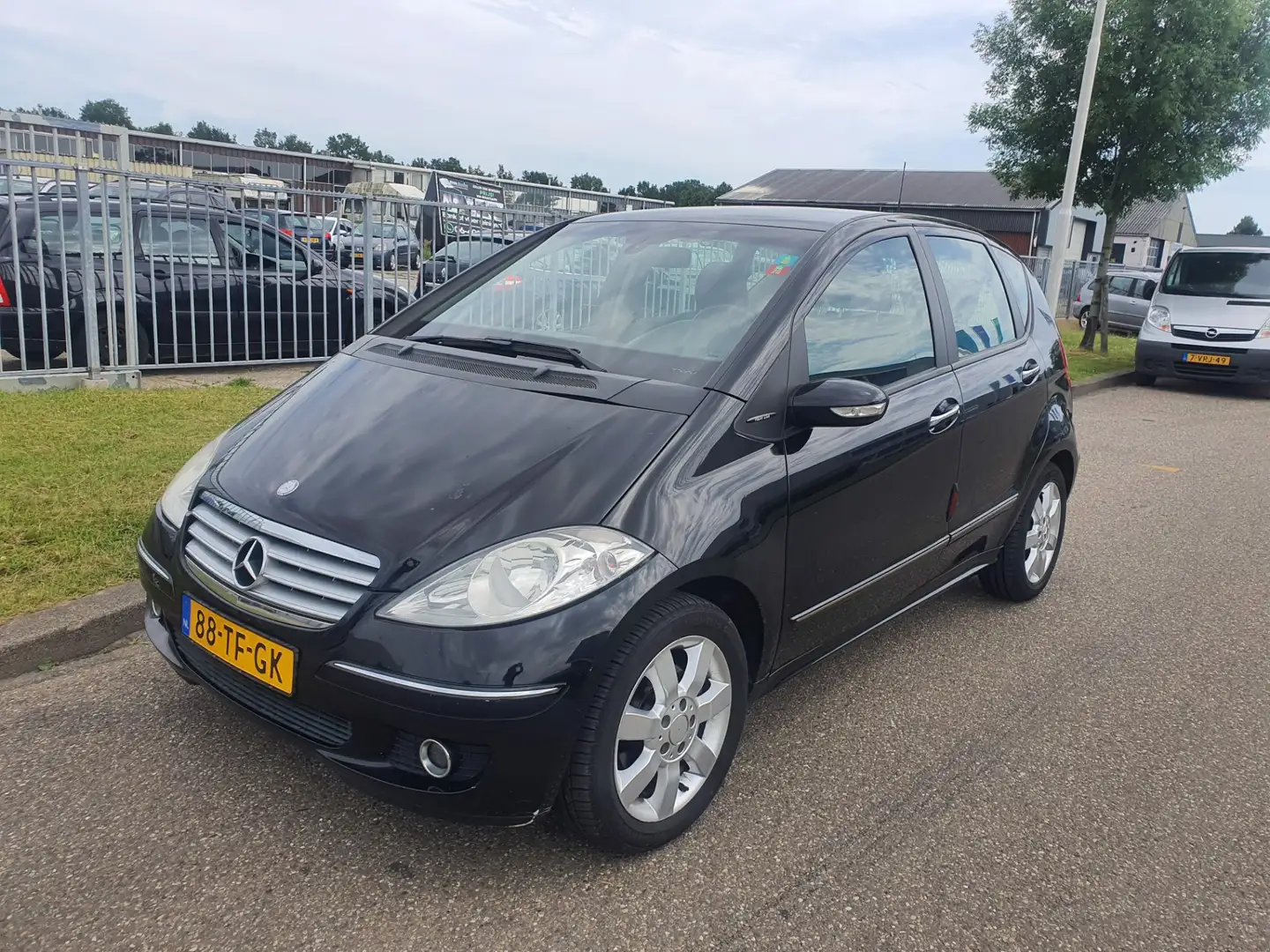 Mercedes-Benz A 160 CDI Elegance 5-deurs Airco Bj.:2006 NAP! crna - 1