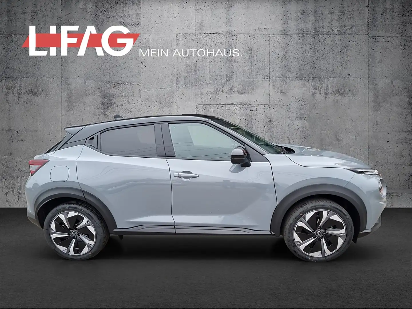 Nissan Juke 1,0 DIG-T N-Connecta+ *ab € 23.990,-* Grau - 2