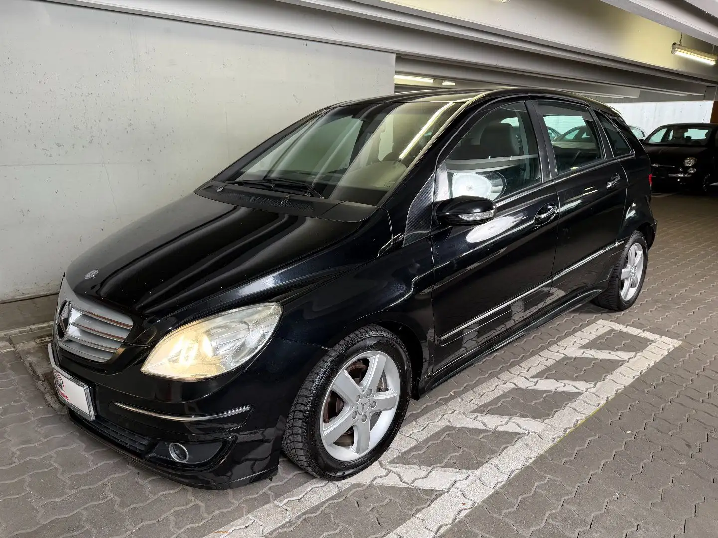 Mercedes-Benz B 200 Turbo Schwarz - 1