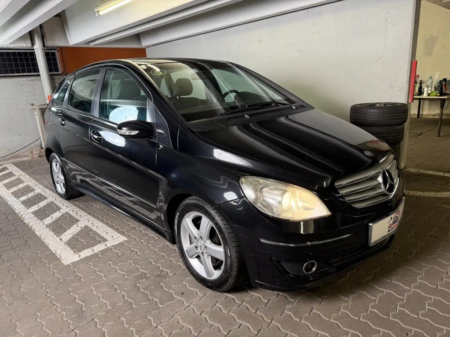 Mercedes-Benz B 200 Turbo Schwarz - 2