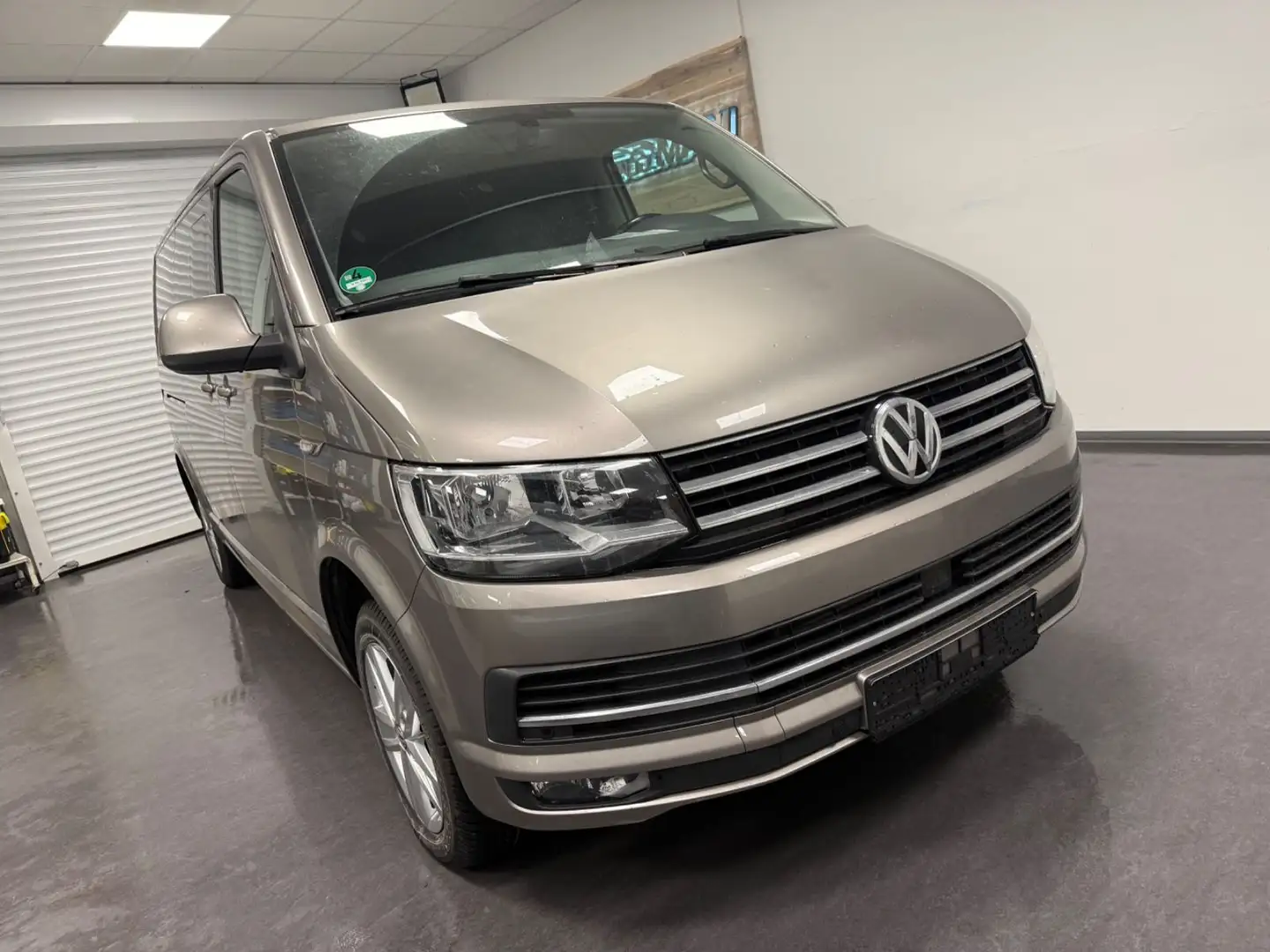 Volkswagen T6 Caravelle Comfortline lang/AHK/DSG/PDC/ACC/ Beige - 1