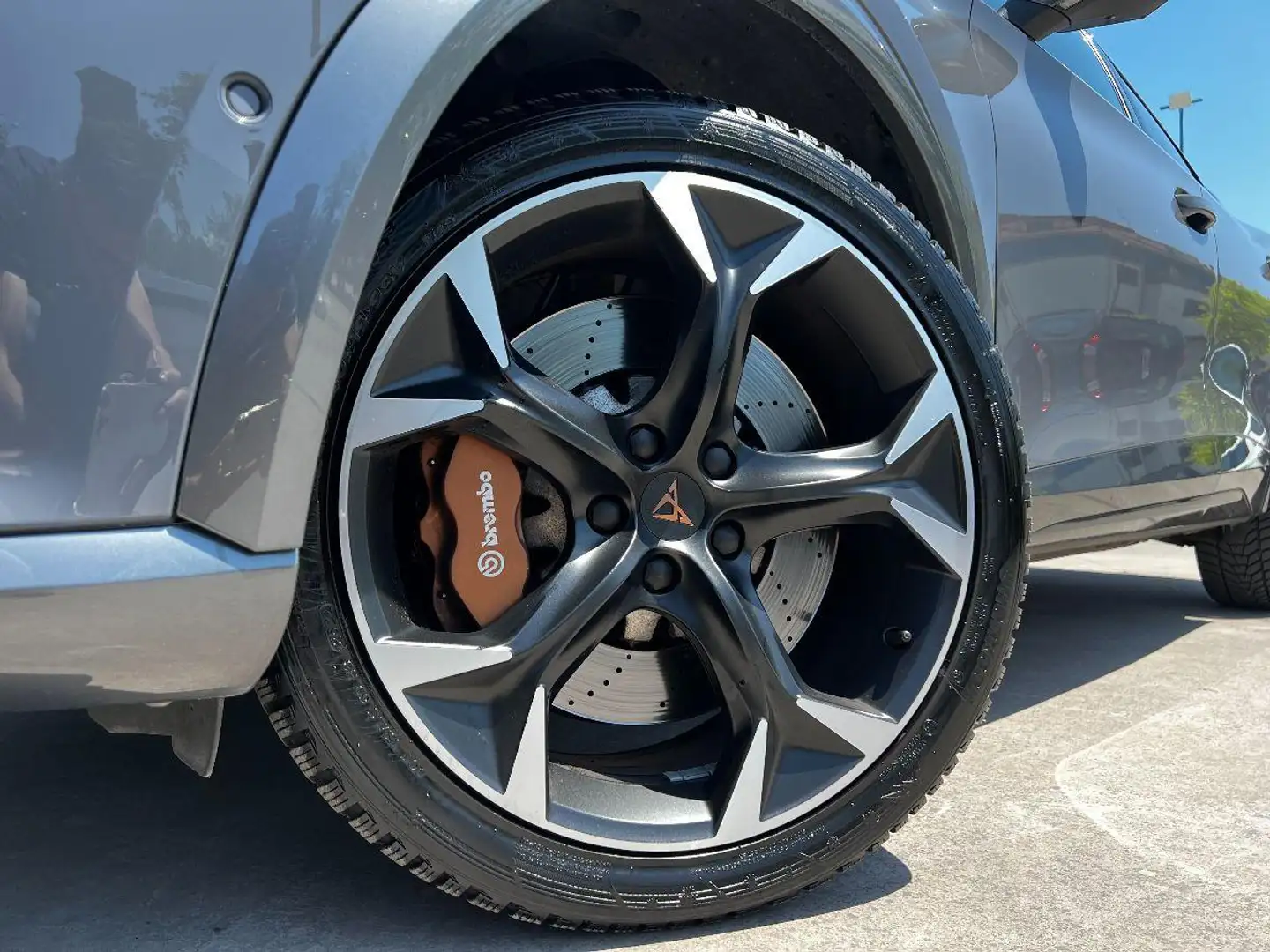 CUPRA Formentor 2.0 TSI 4Drive DSG VZ Weiß - 2