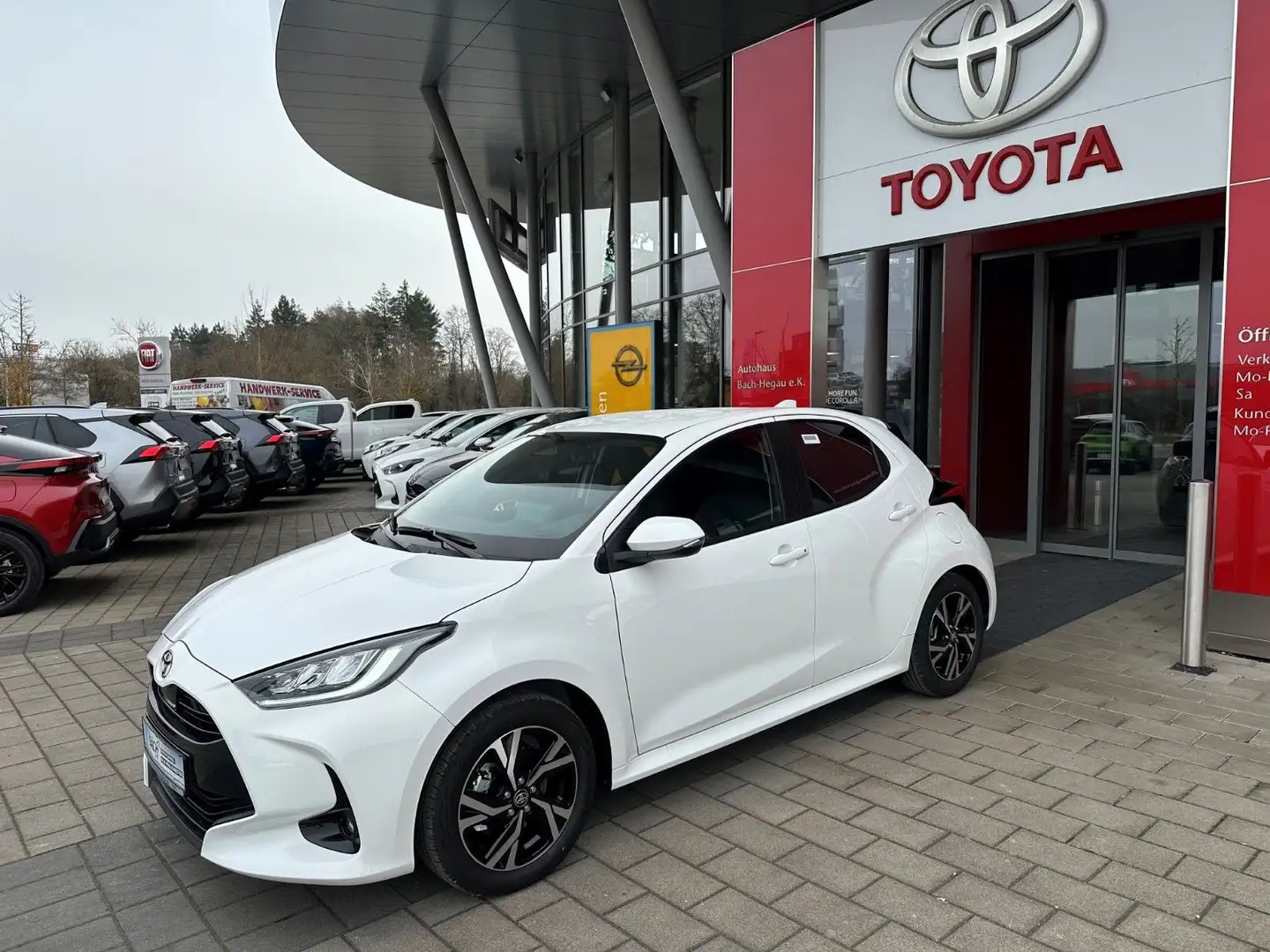 Toyota Yaris 1.5 Hybrid Teamplayer Bianco - 2