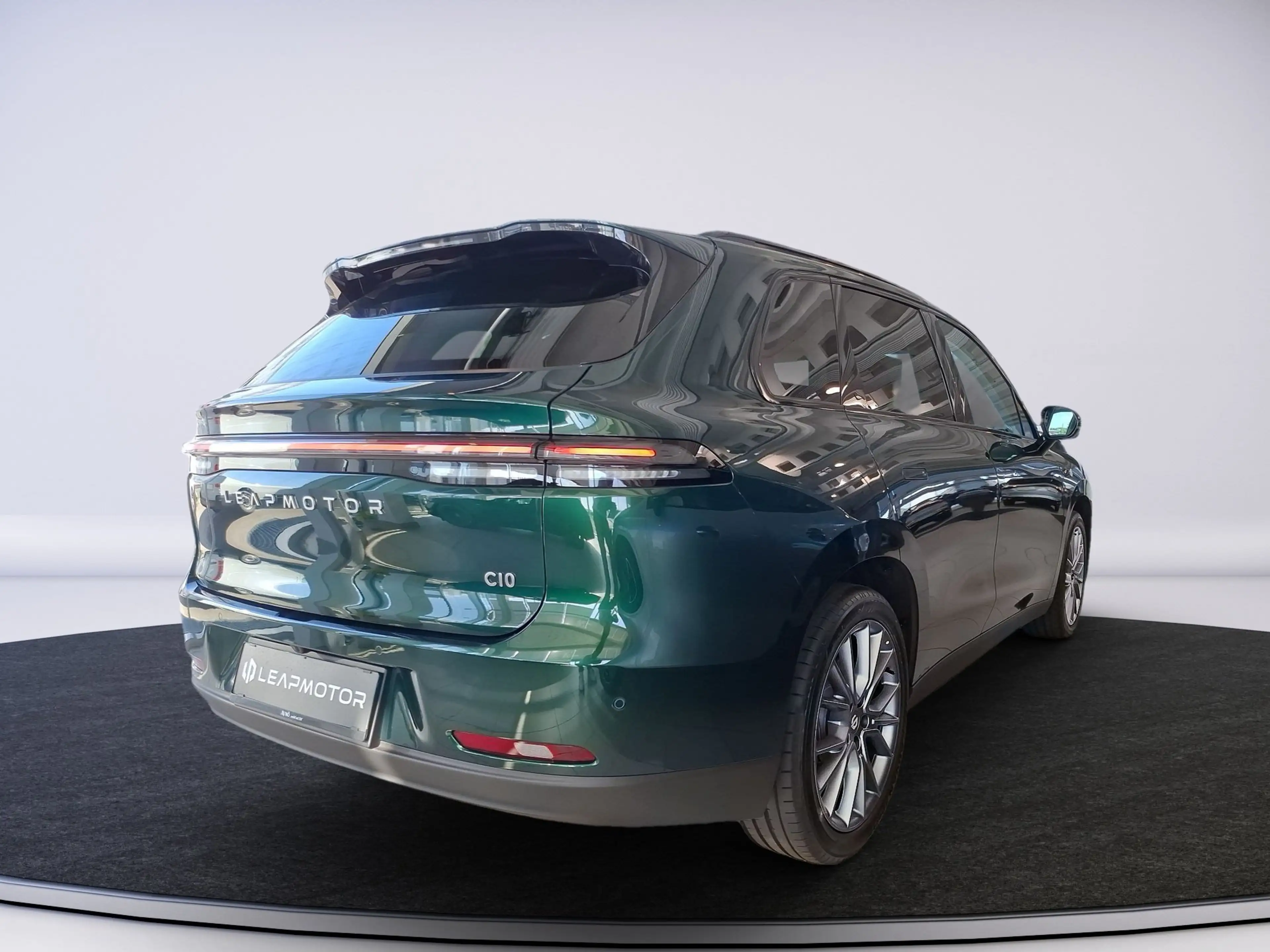 Leapmotor C10 DesignProMax 81,9 kWh 2xKlima ACC AUT — photo 5