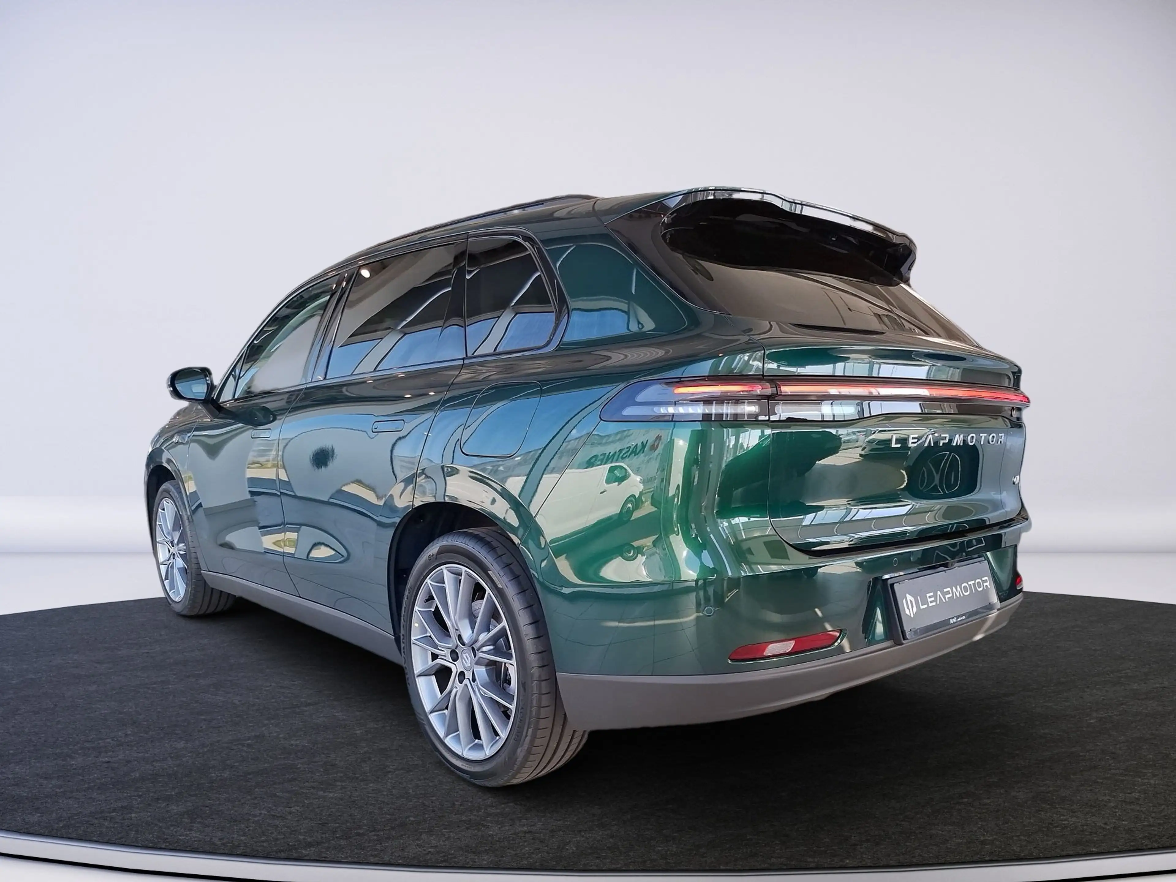 Leapmotor C10 DesignProMax 81,9 kWh 2xKlima ACC AUT — photo 4