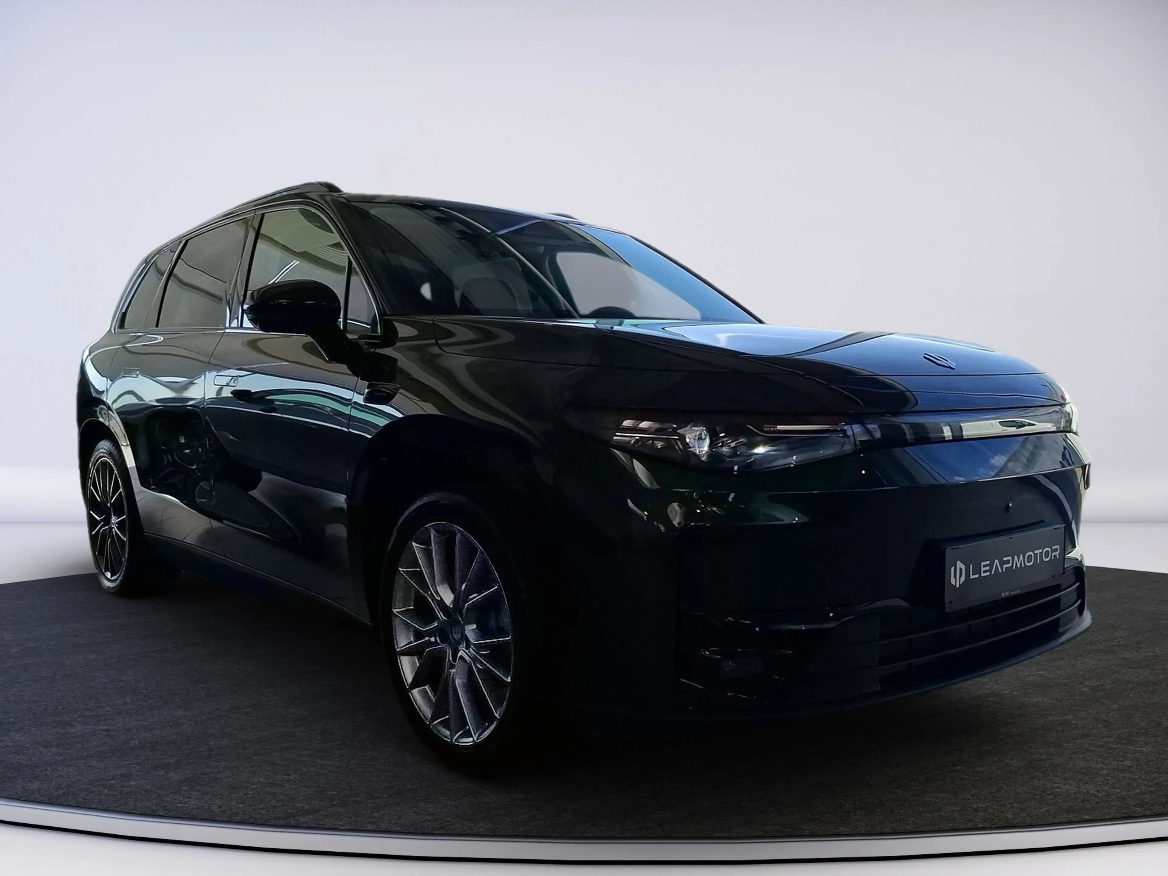 Leapmotor C10 DesignProMax 81,9 kWh 2xKlima ACC AUT — photo 7