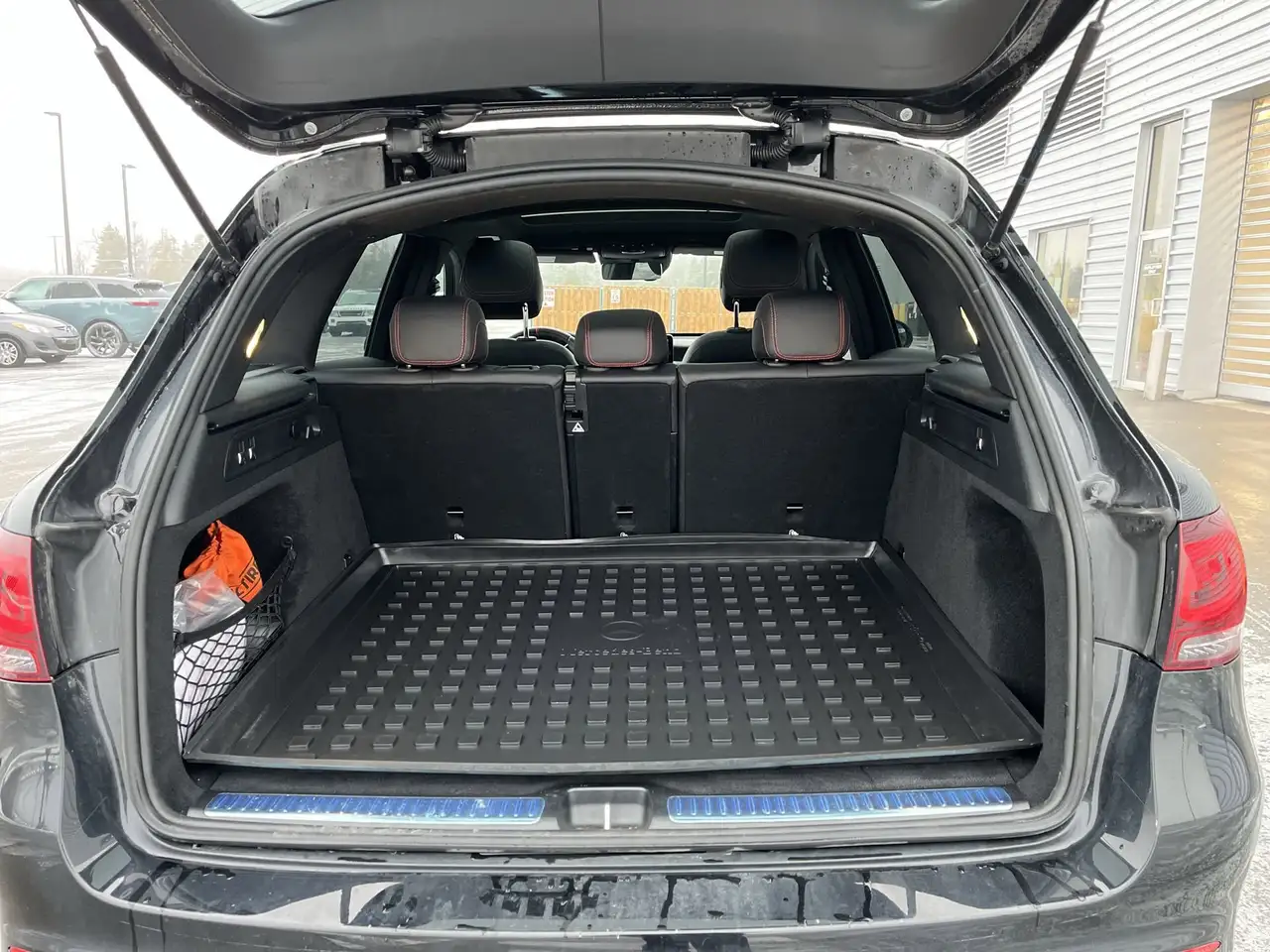 Mercedes-Benz GLC снимка Mercedes-Benz GLC