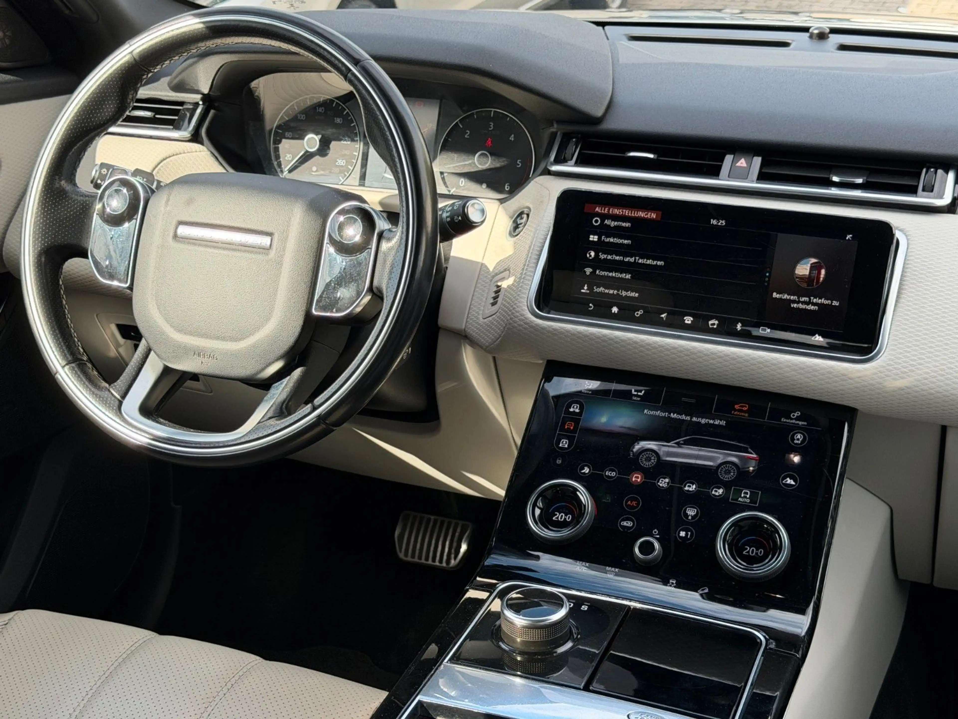 Land Rover Range Rover Velar R-Dynamic/LED/Meridian/CarPlay — photo 10