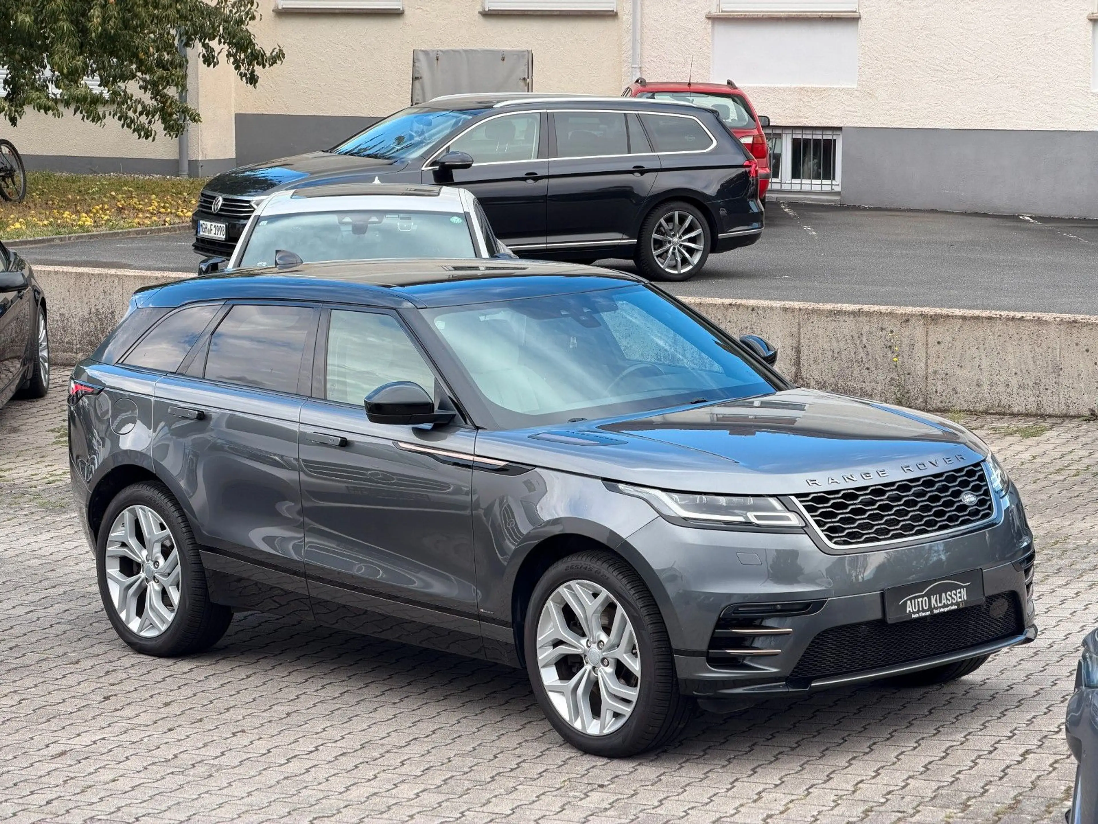 Land Rover Range Rover Velar R-Dynamic/LED/Meridian/CarPlay — photo 17