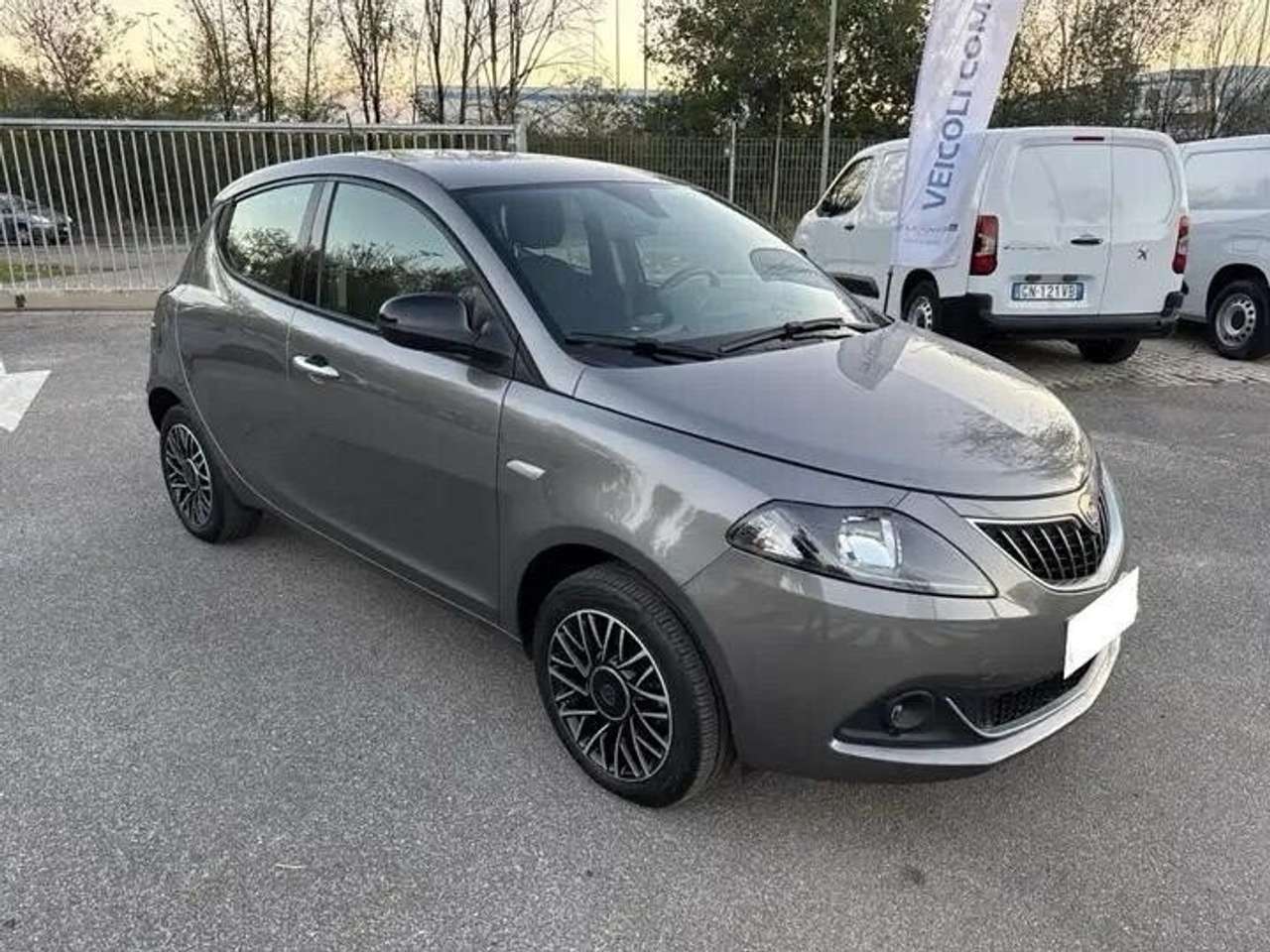 Lancia Ypsilon Ypsilon 1.0 FireFly 5 porte S&S Hybrid Platino