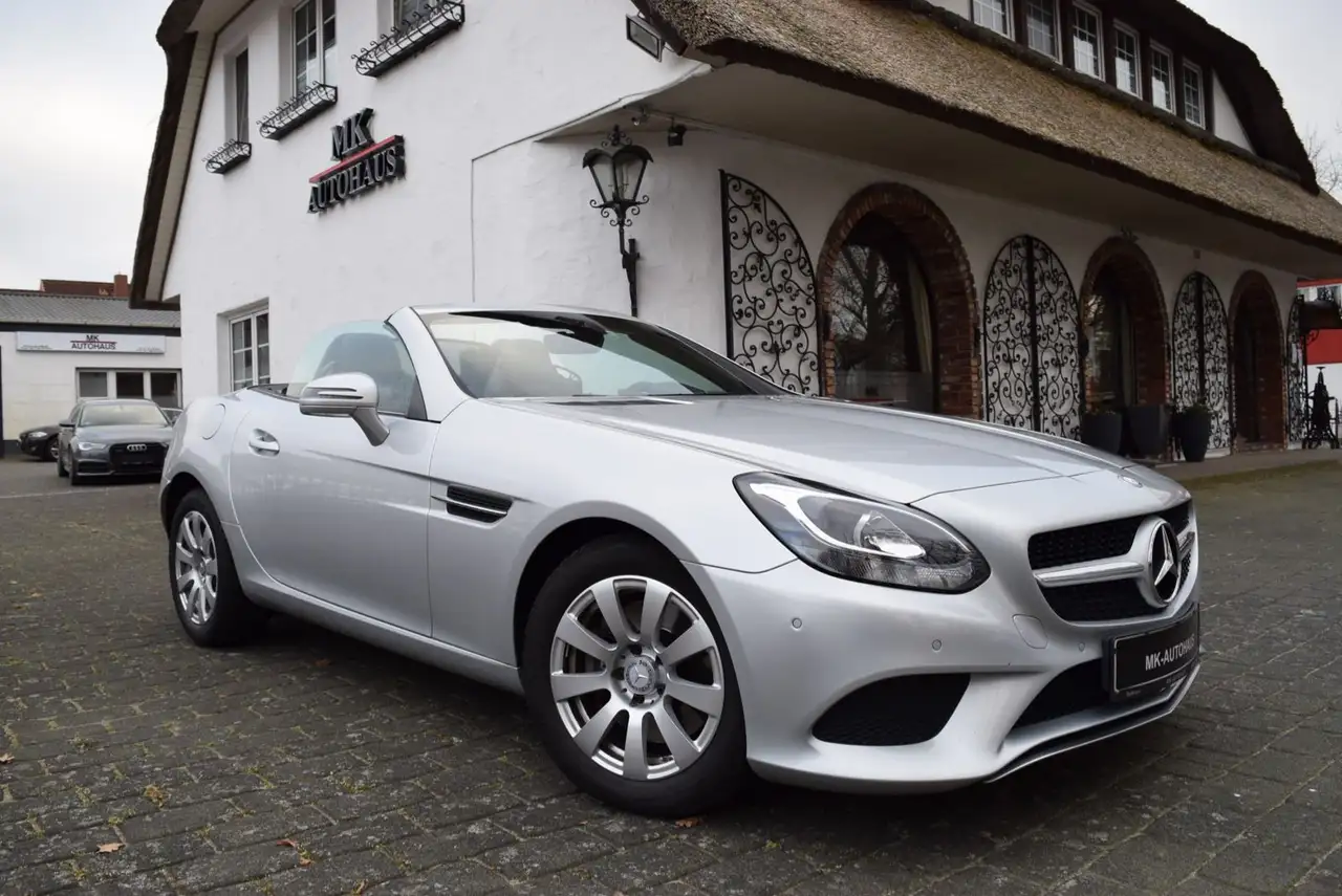 Mercedes-Benz SLC 200