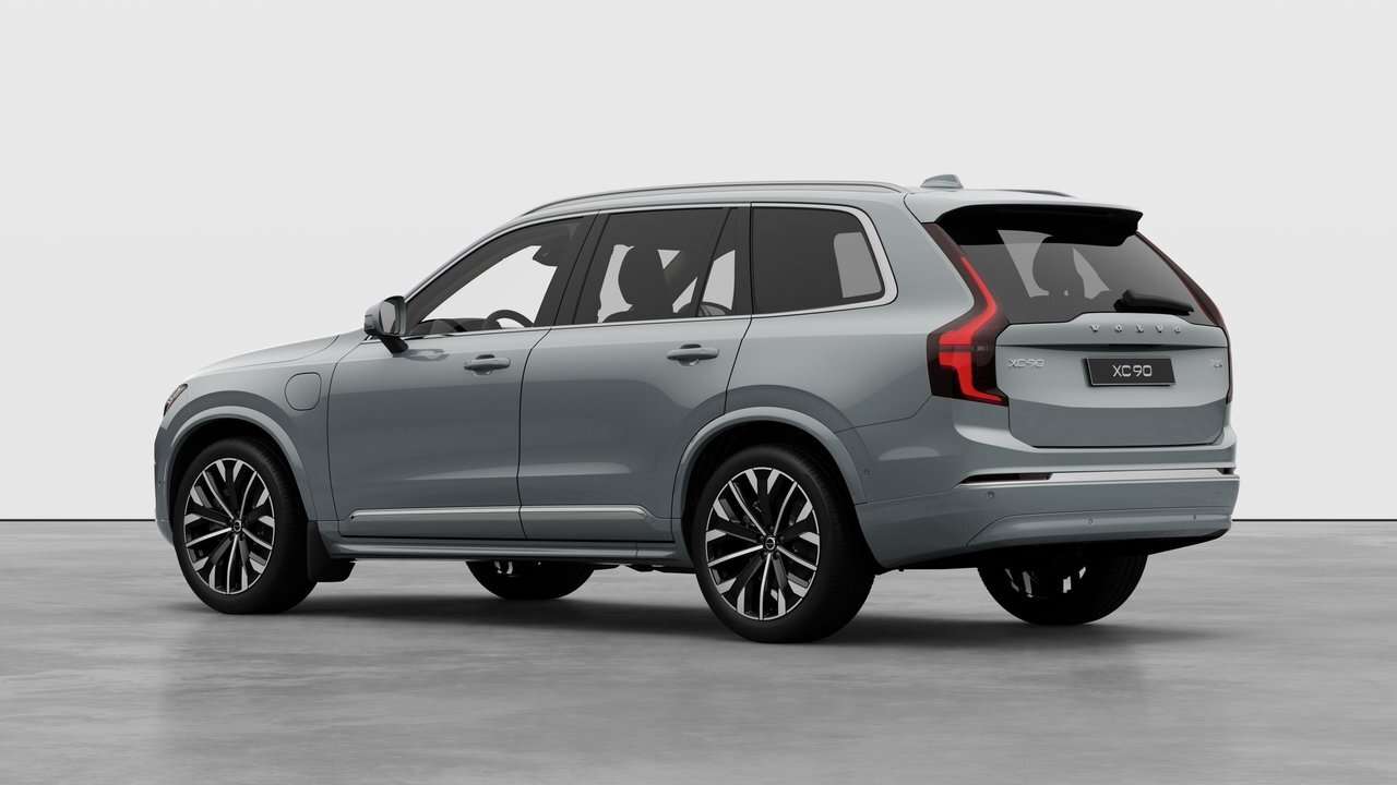 2026 Volvo XC90 T8 AWD Ultra Bright Theme 7-Seater alt 2