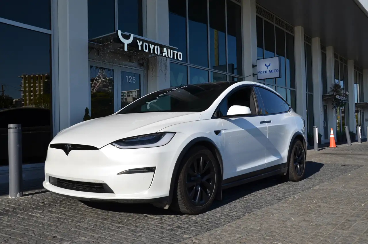 Tesla Model X снимка Tesla Model X