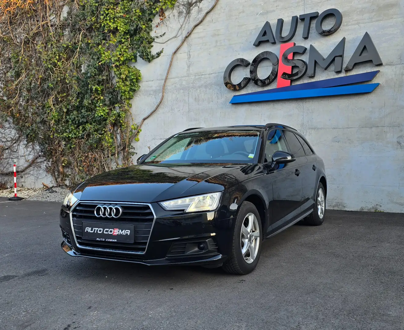 Audi A4 Avant 35 TDI S-tronic Schwarz - 1