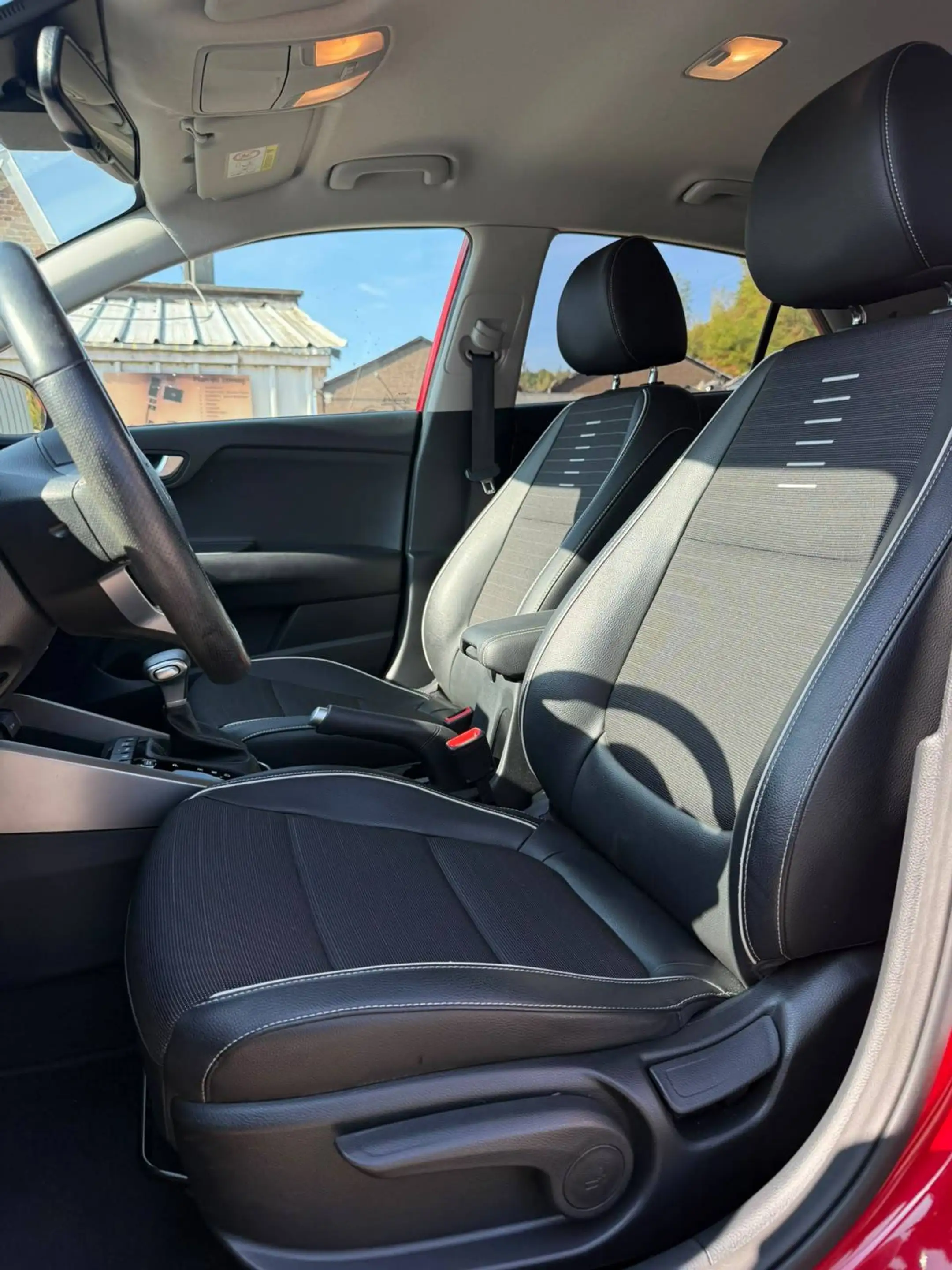 Kia Rio 1.0 GT-Line / Automatique / Carplay / Led / Camera / Capteurs — photo 13