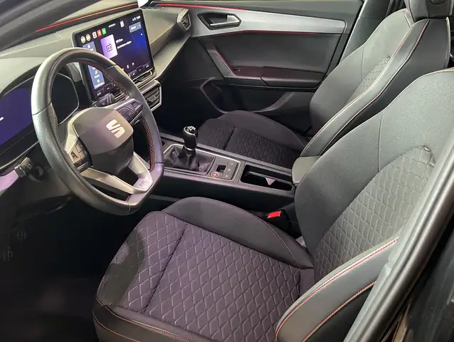 Seat Leon Leon view 3