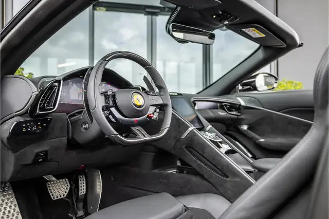 Ferrari Daytona view 10