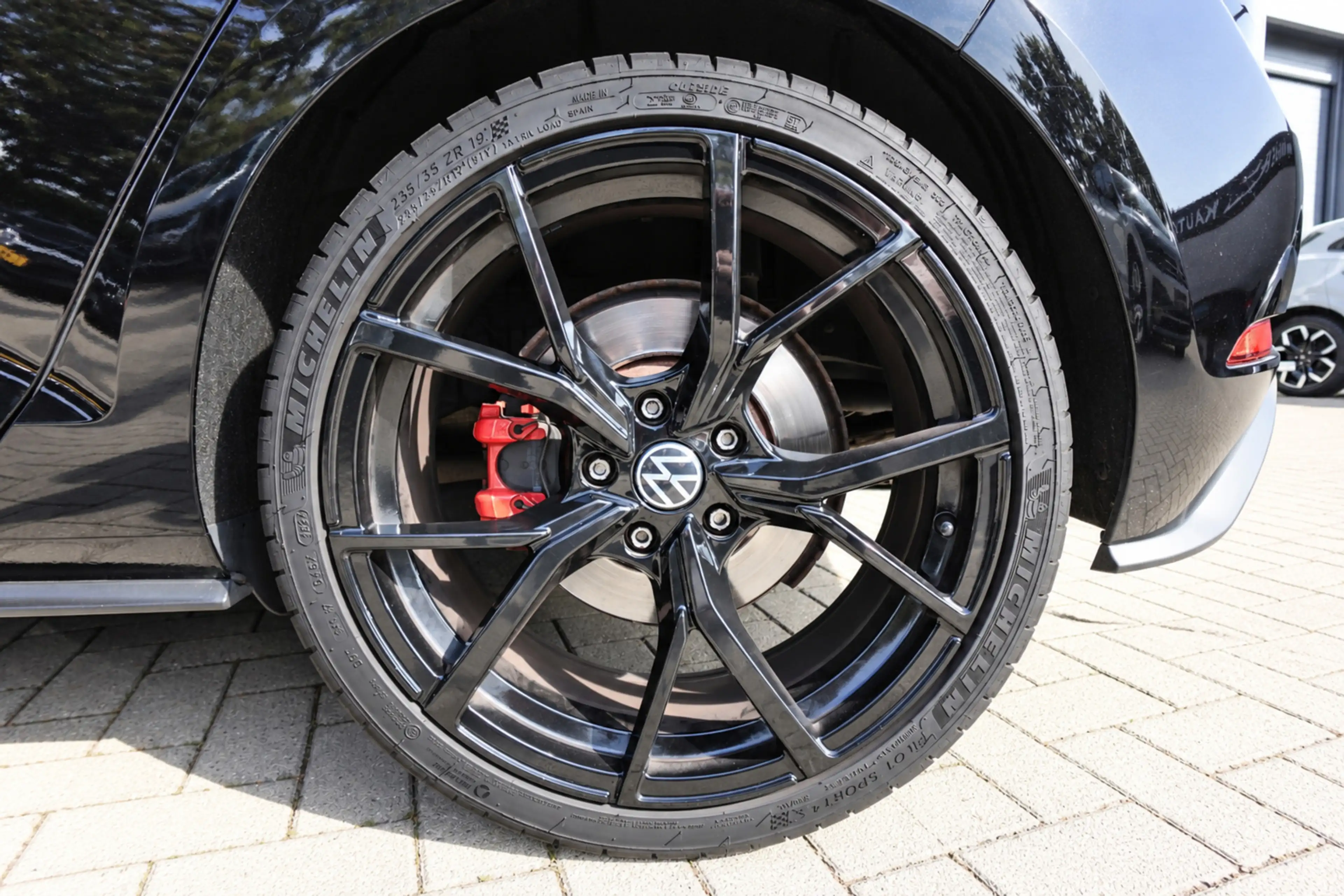 Volkswagen Golf GTD 2.0 TDI PANO KEYLESS DYNAUDIO — photo 9