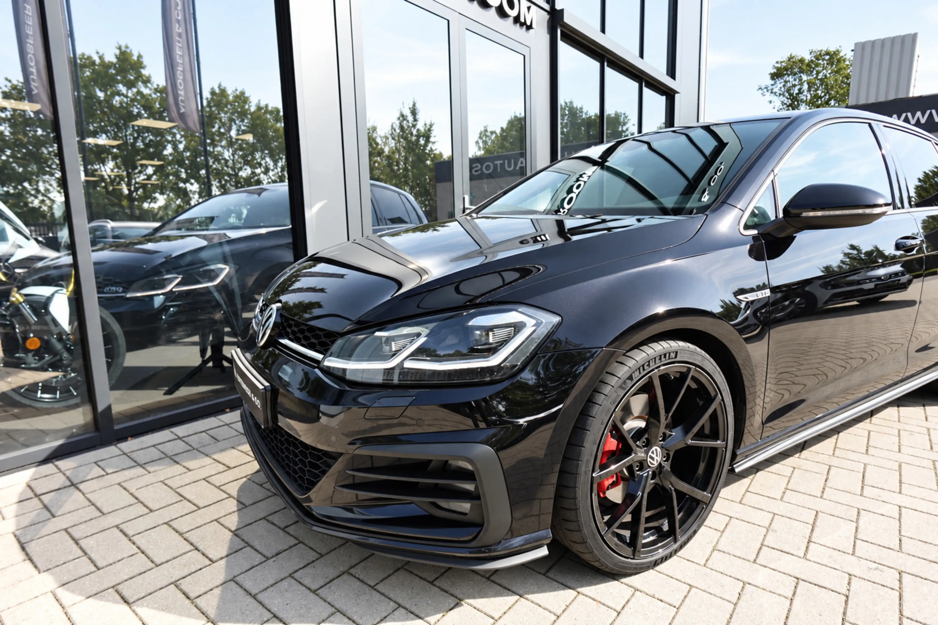 Volkswagen Golf GTD 2.0 TDI PANO KEYLESS DYNAUDIO — photo 8