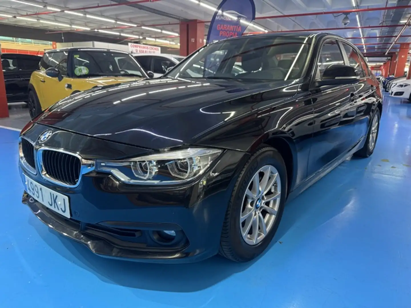 BMW 320 320d EfficientDynamics Noir - 1