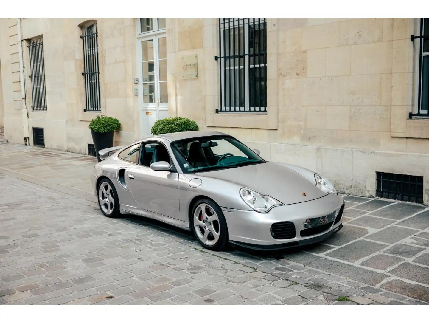 Porsche 911 3.6i Turbo - 420  TYPE 996 COUPE Turbo Gris - 2