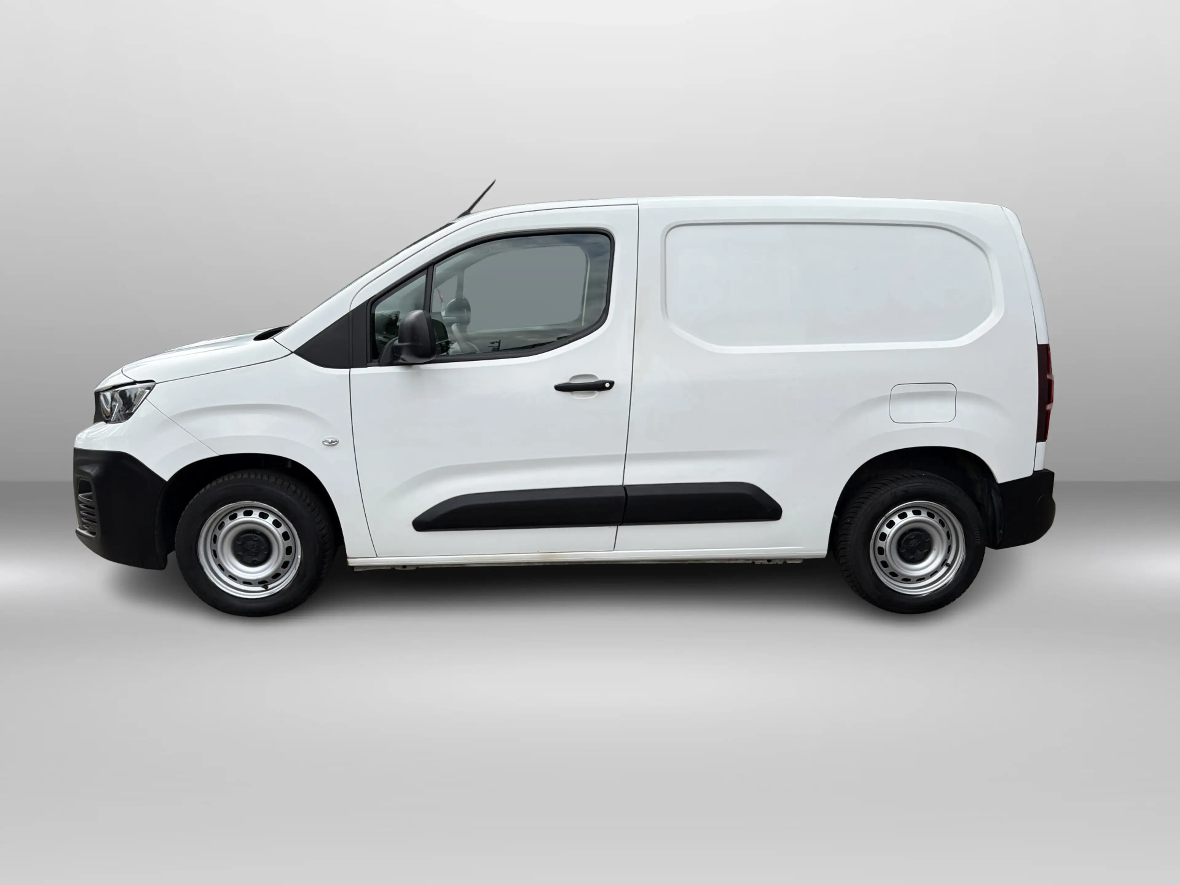 Peugeot Partner 1.2 Premium Benzine! * Apple\Android * Cruise * Ai — photo 3