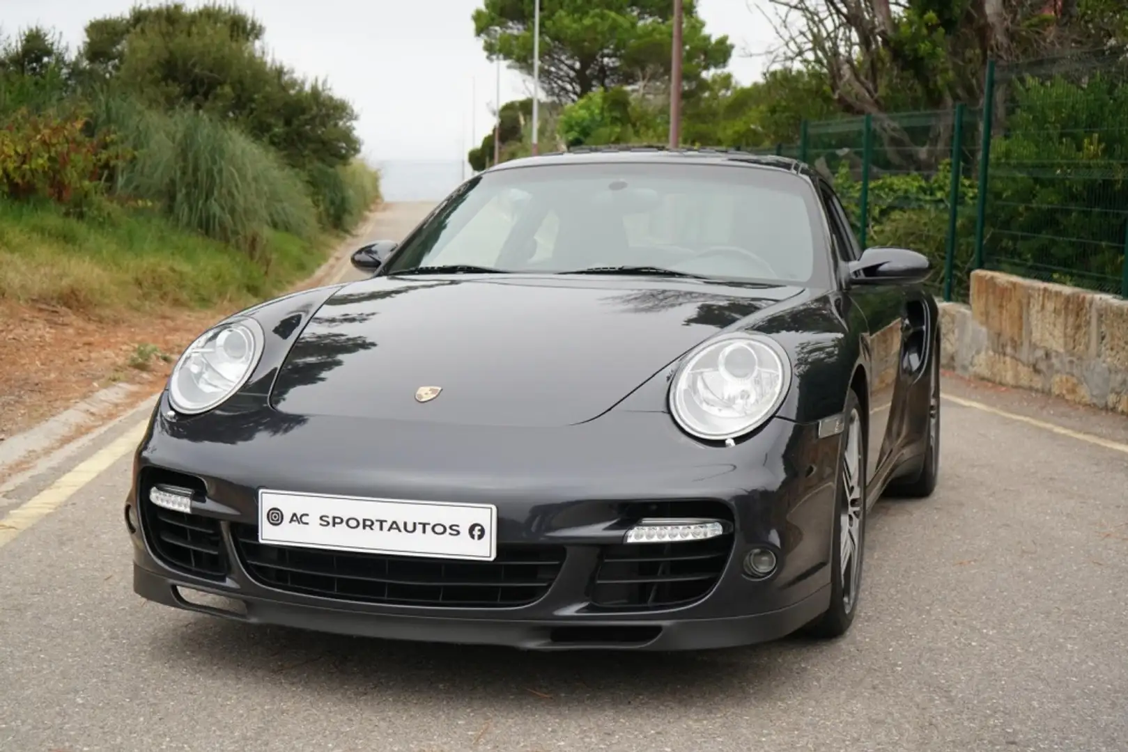Porsche 911 Turbo Tiptronic Gris - 1