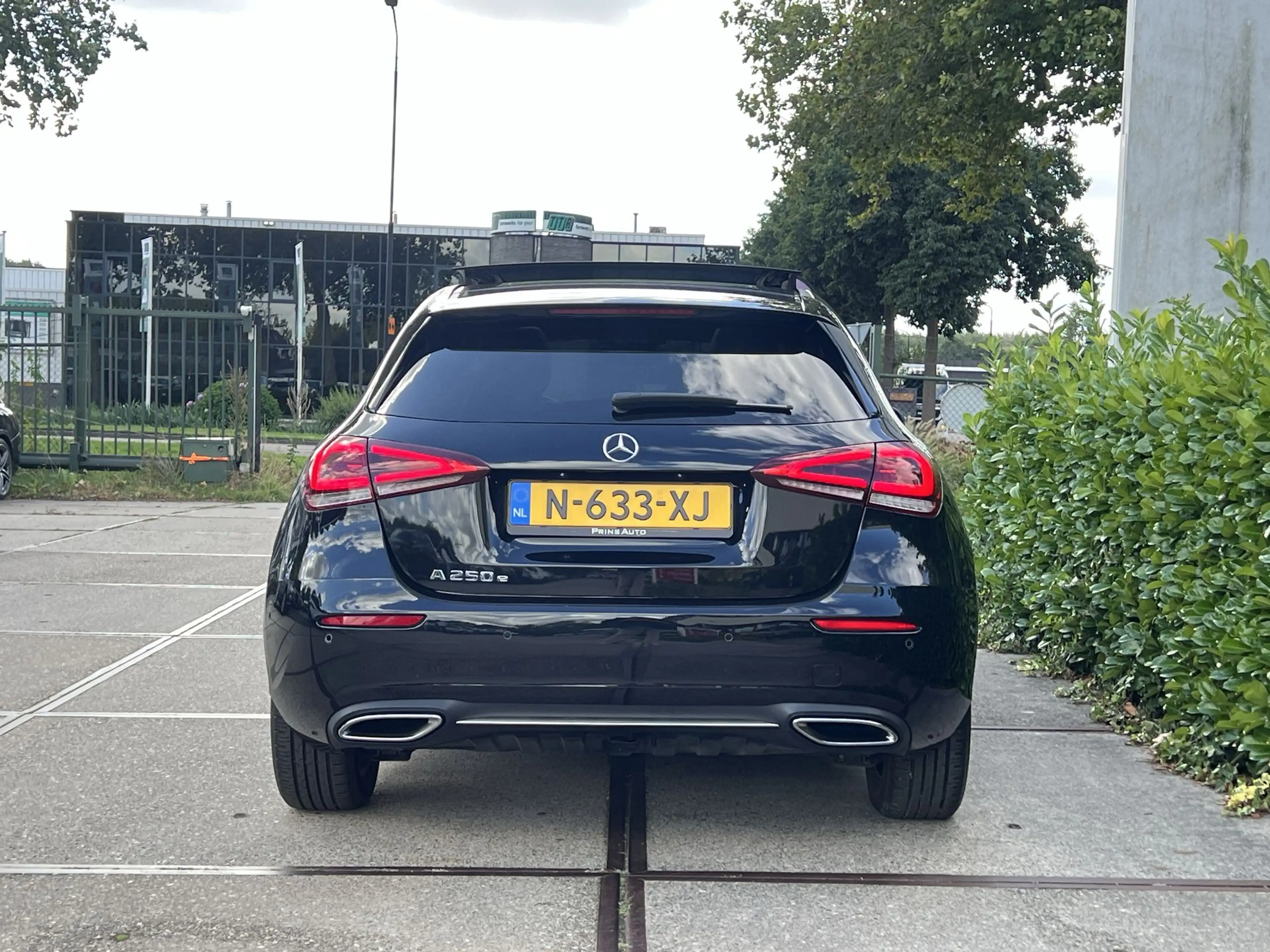 Mercedes-Benz A 250 e Business Solution Luxury Limited |MEMORY| PANO | — photo 13