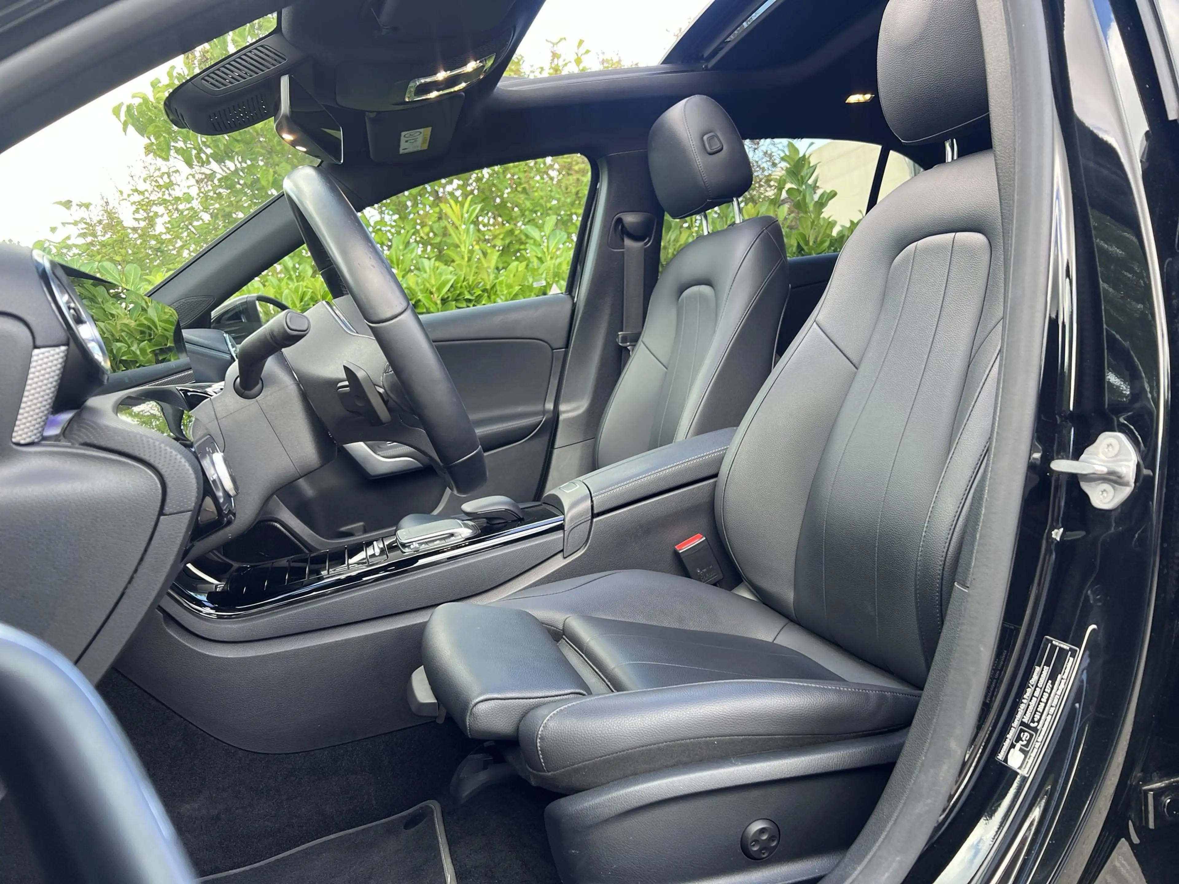 Mercedes-Benz A 250 e Business Solution Luxury Limited |MEMORY| PANO | — photo 3