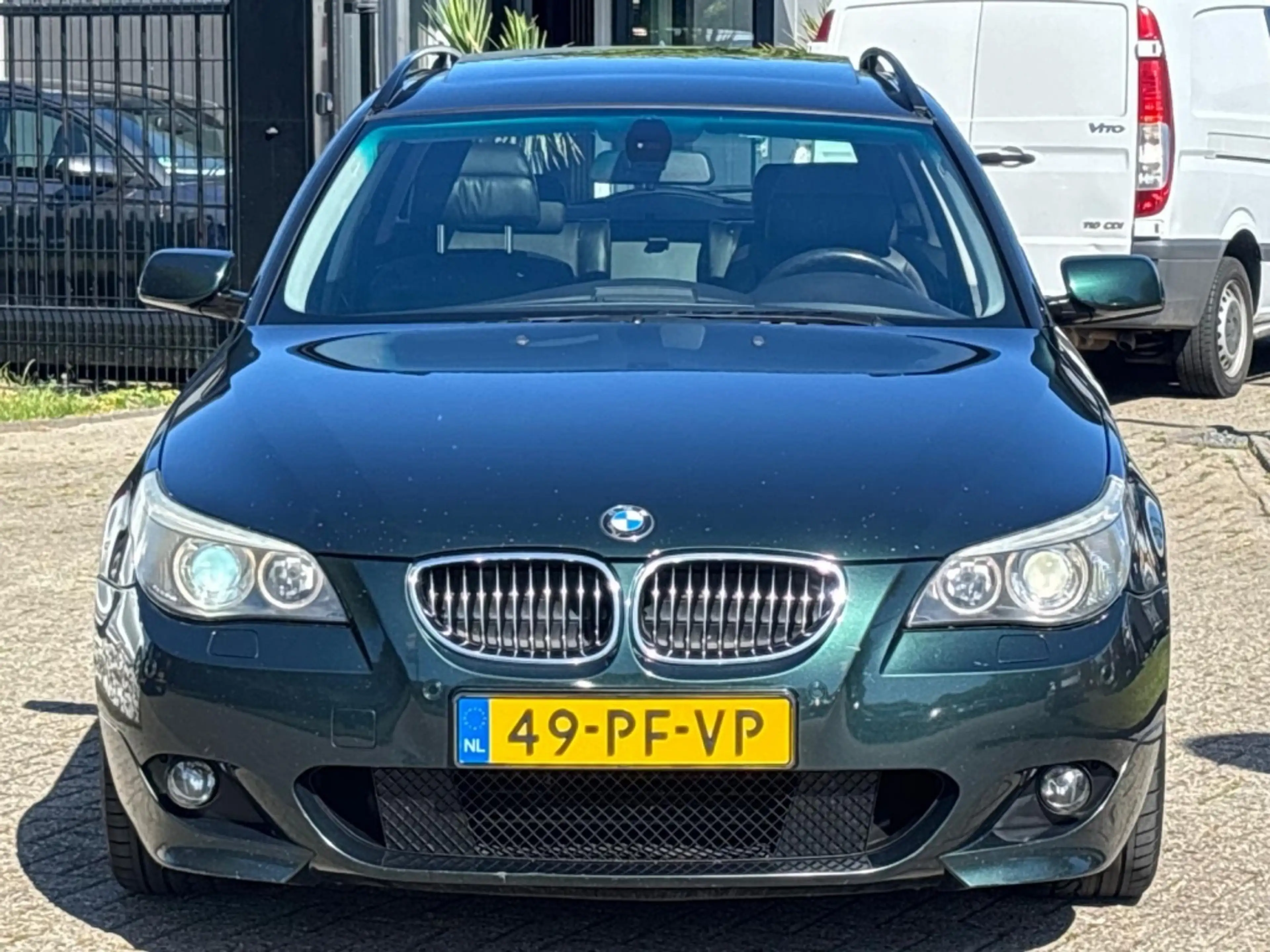 BMW 545 5-serie Touring 545i V8 High Executive 2004 Dealer — photo 2