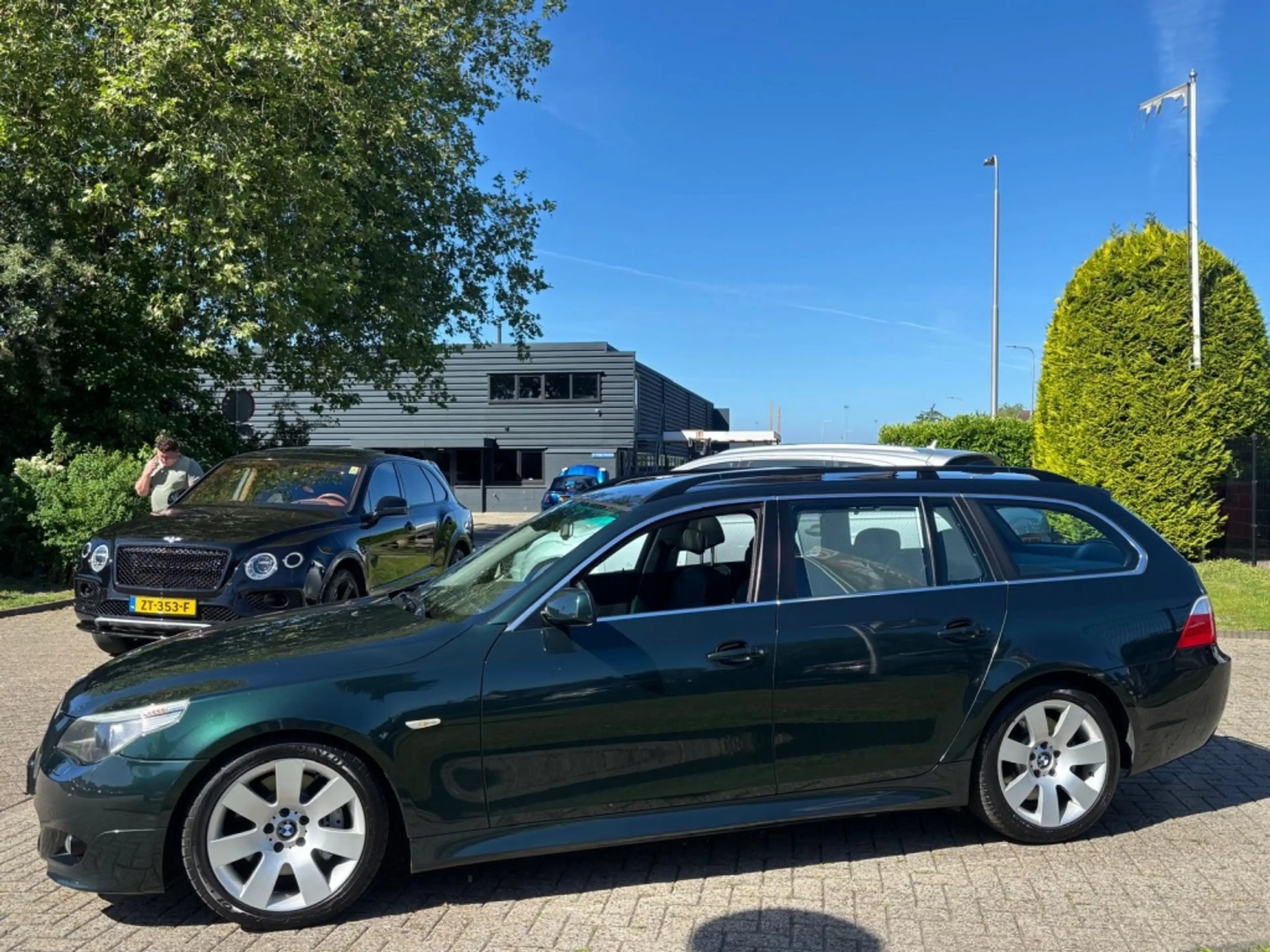 BMW 545 5-serie Touring 545i V8 High Executive 2004 Dealer — photo 8