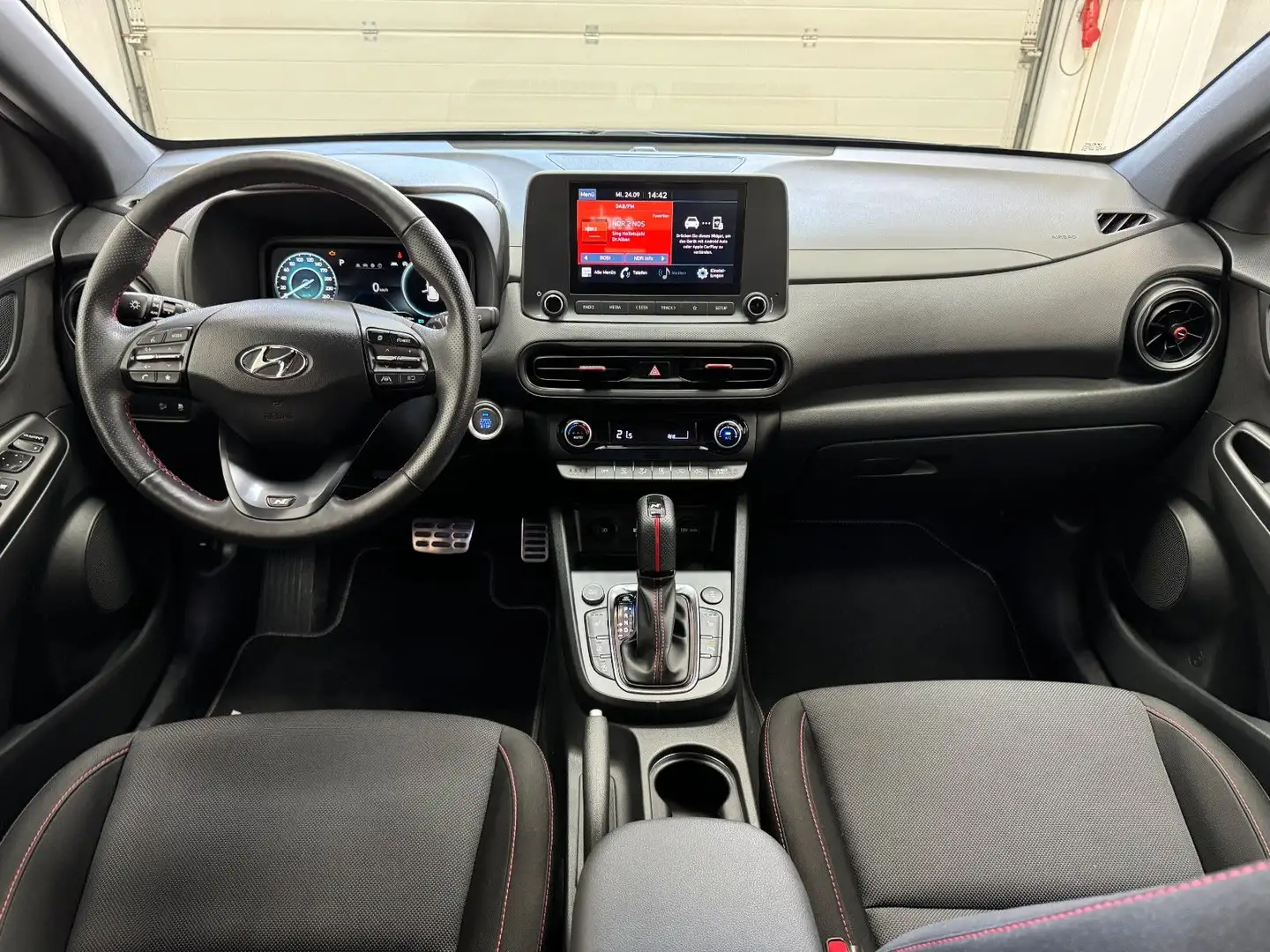 Hyundai KONA 1.6 DCT N Line 4WD 8x bereift Garantie Schwarz - 2