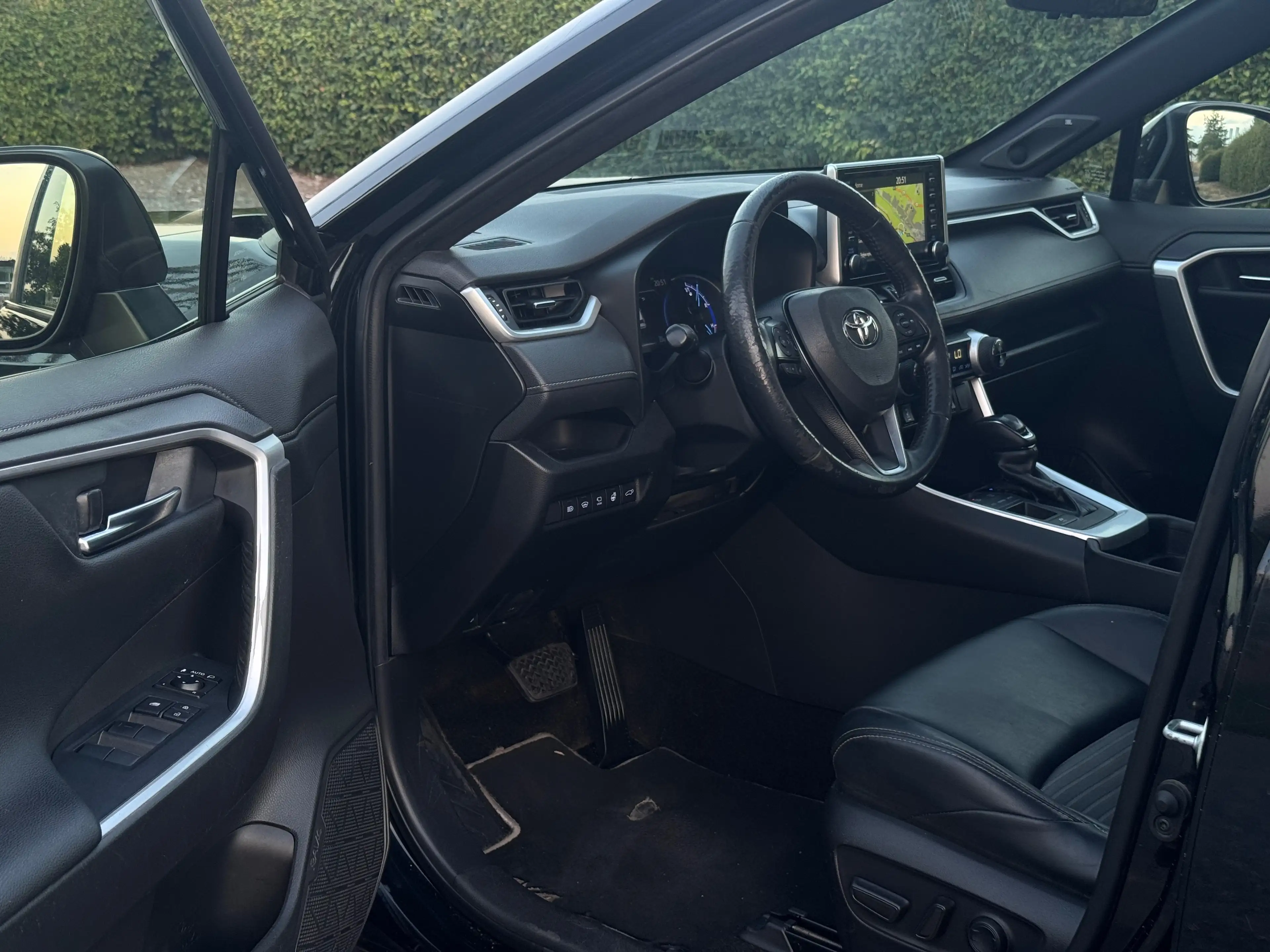 Toyota RAV 4 RAV4 Hybrid HEV 2.5i 2WD Black Edition (Li-ion) — photo 10