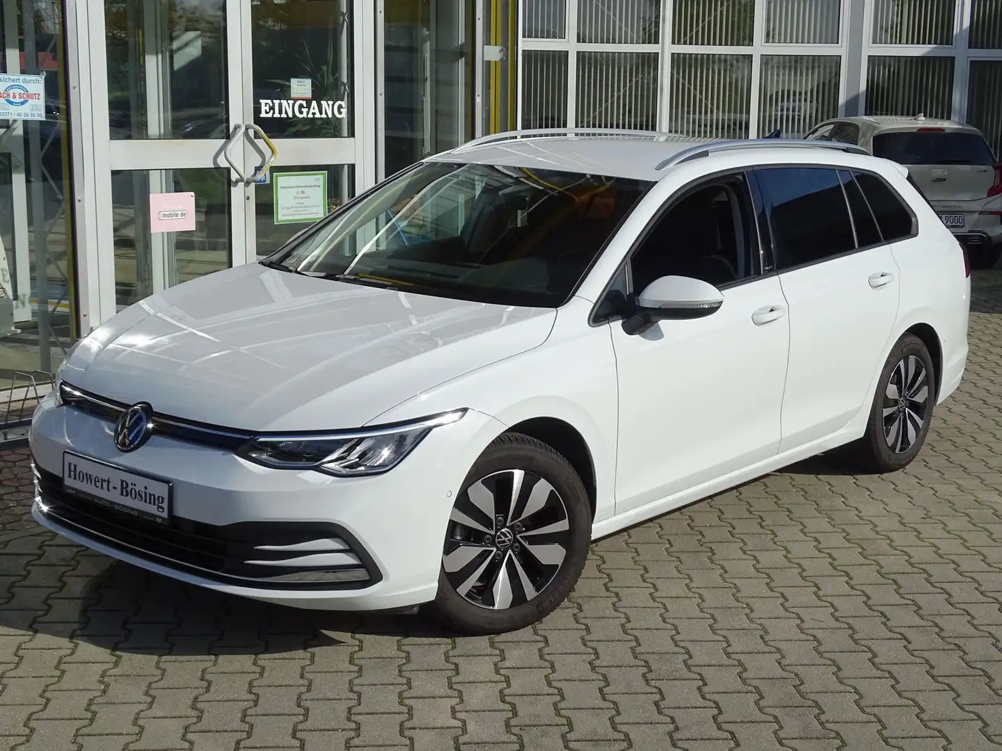 Volkswagen Golf VIII Variant1.5 eTSI MHD Navi-LED-SHZ-Klima Bianco - 1