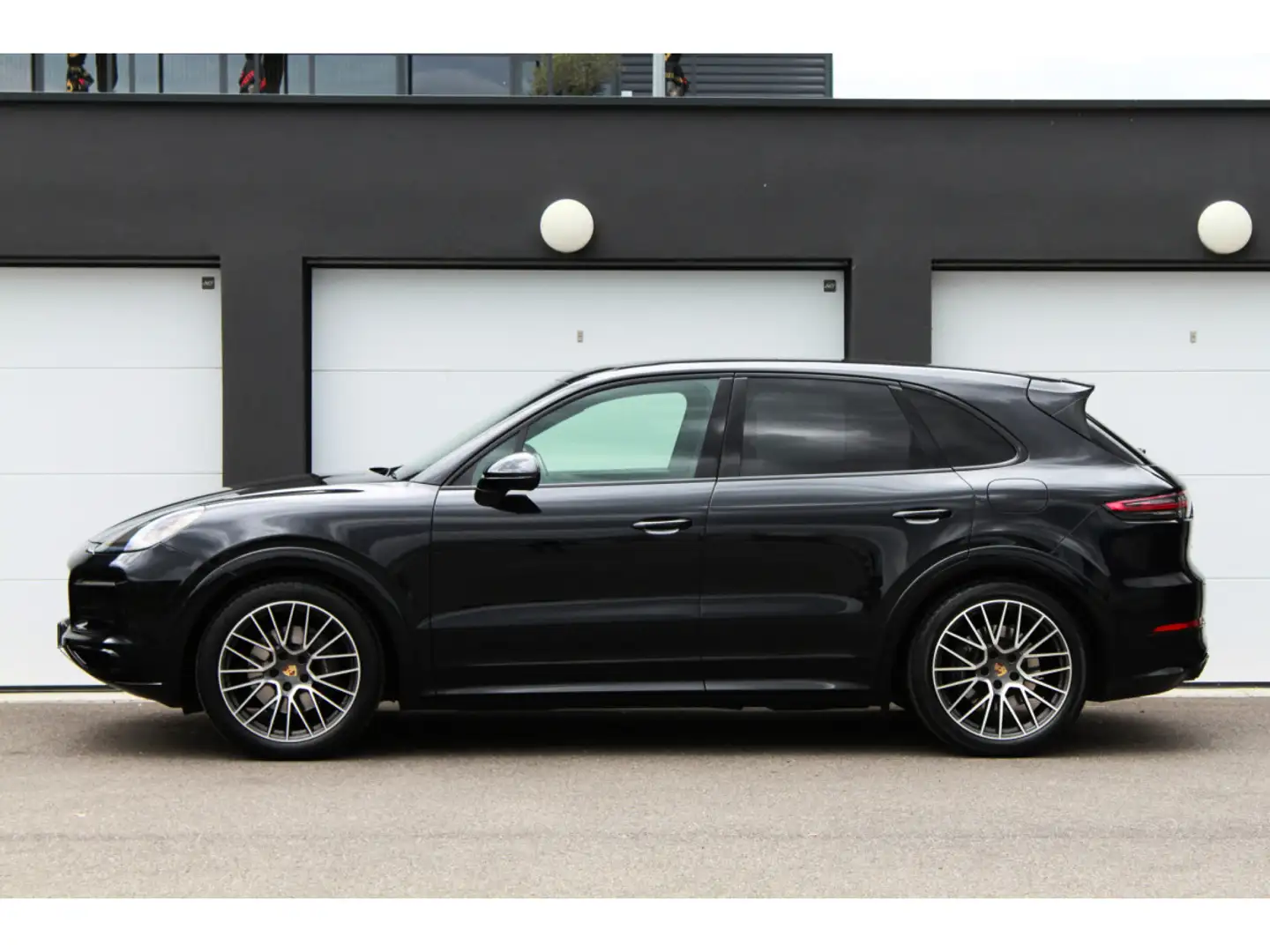 Porsche Cayenne E-HYBRID 462Ch | TO PANO | BOSE | PANO | ACC | HUD Schwarz - 2