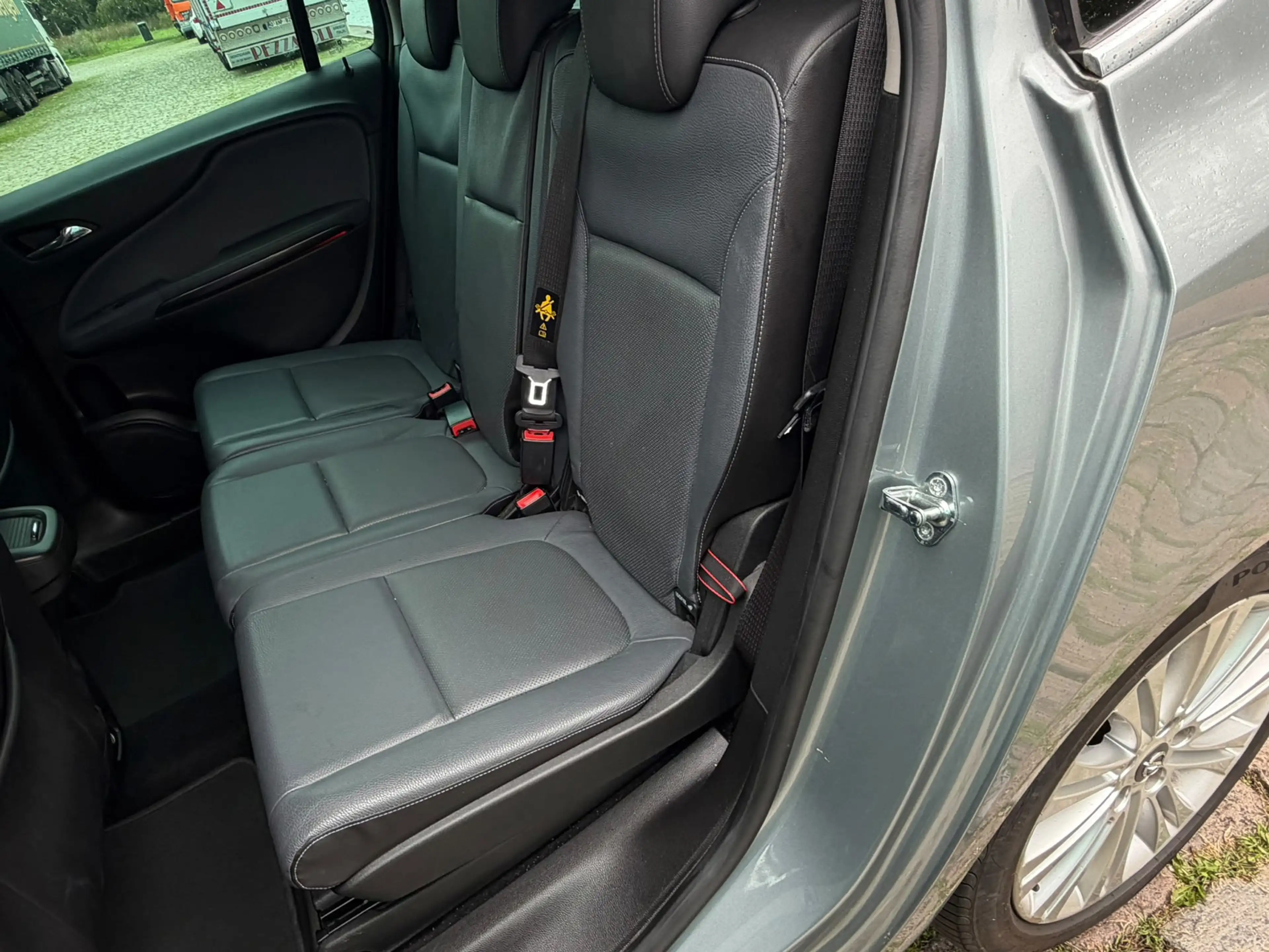 Opel Zafira Tourer 1.4 Cosmo 2e eigenaar dealer onderhouden leerbekel — photo 11