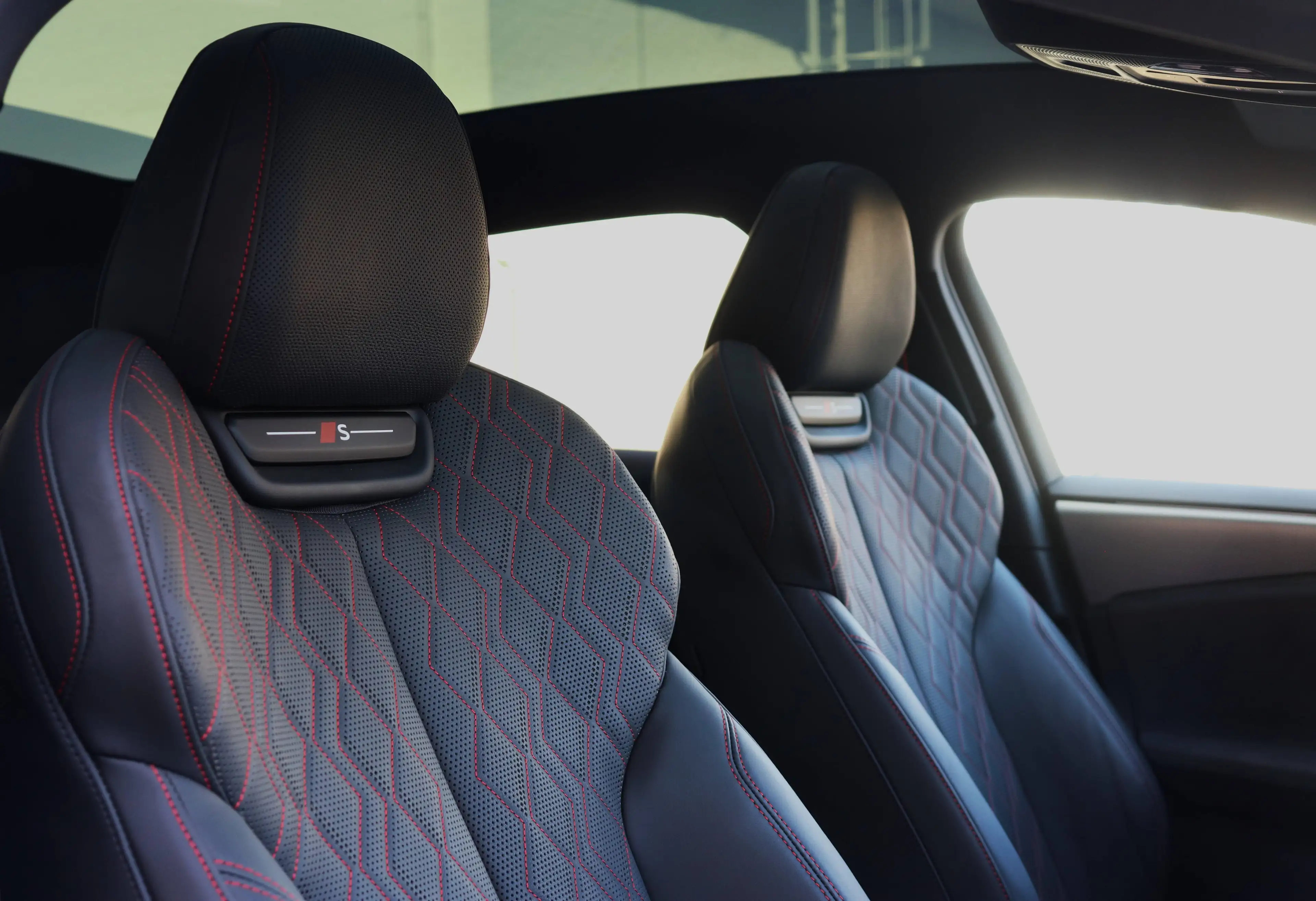Audi S6 e-tron Sportback - Pano/Carbon/B&O/360/S-Seats/Massage/Towbar — photo 12