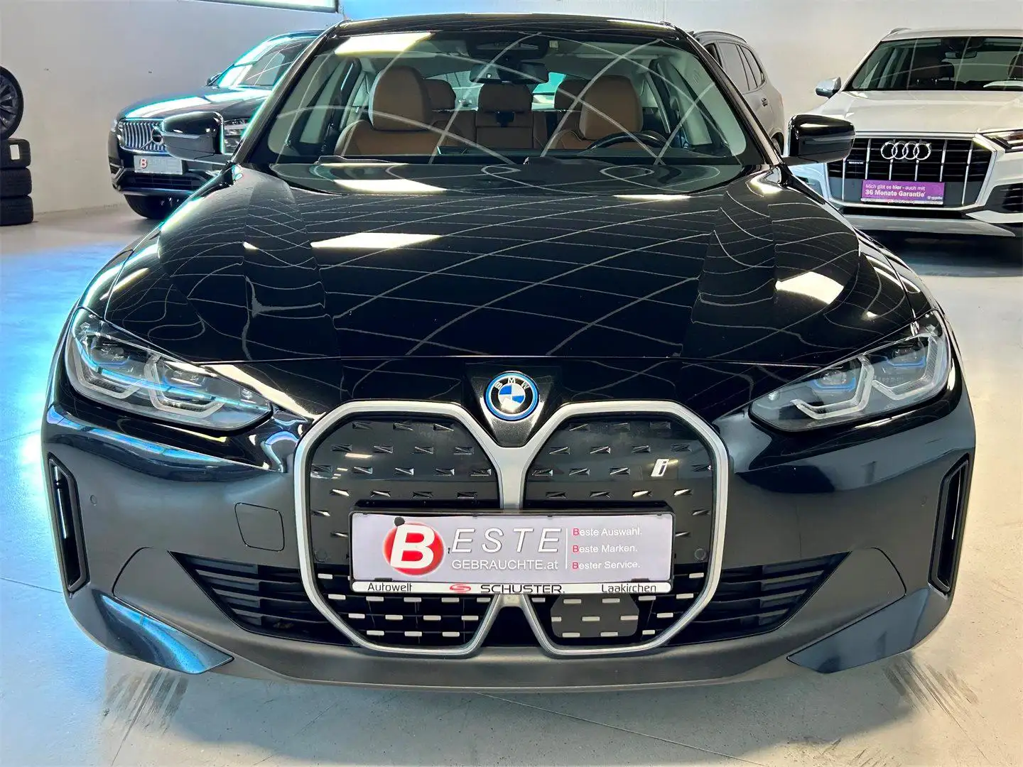 BMW i4 eDrive40 Schwarz - 2