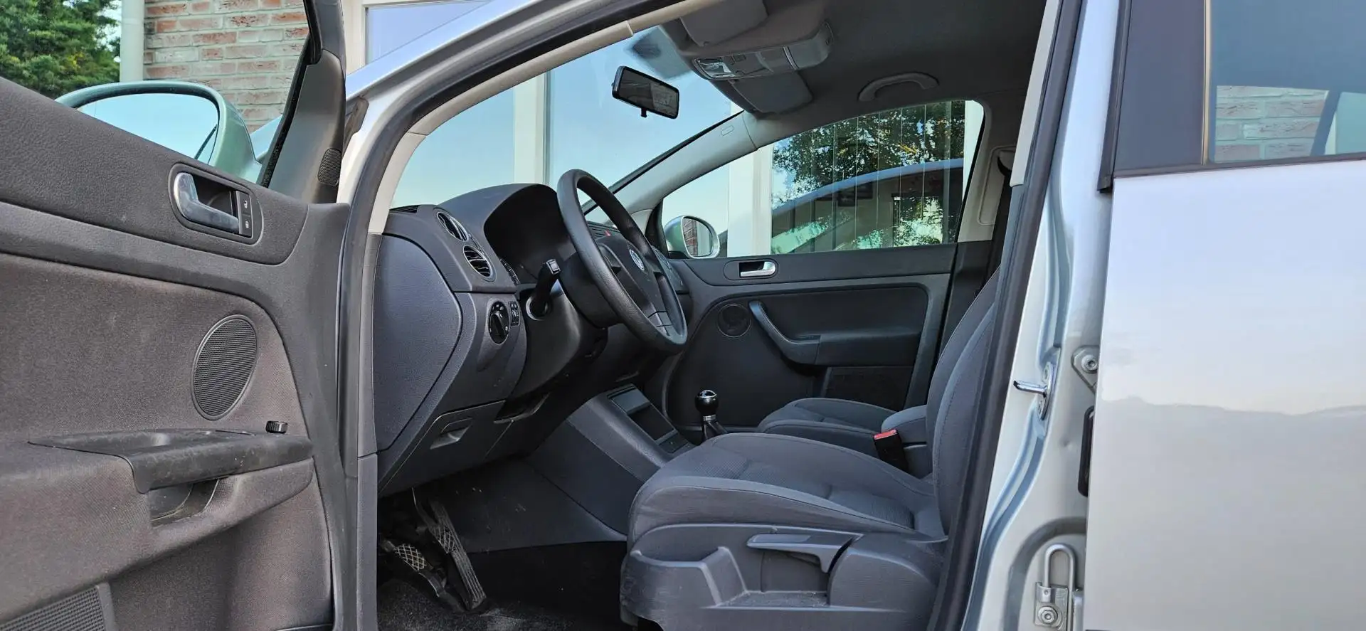 Volkswagen Golf Plus 1.6 Comfortline Trekhaak! NAP! Airco! Cruise Contr Gris - 2