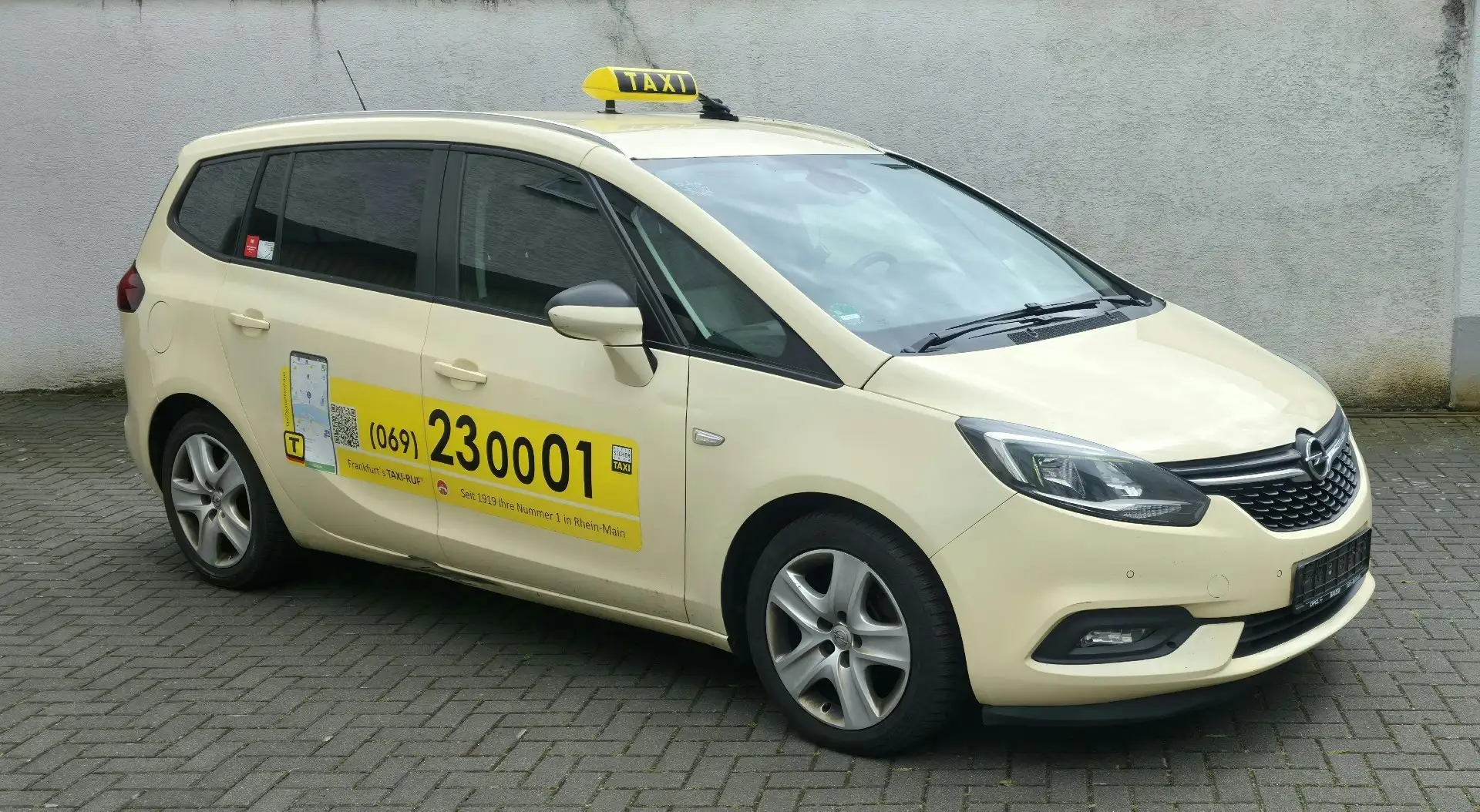 Opel Zafira 2.0 CDTI Automatik Active Gelb - 1