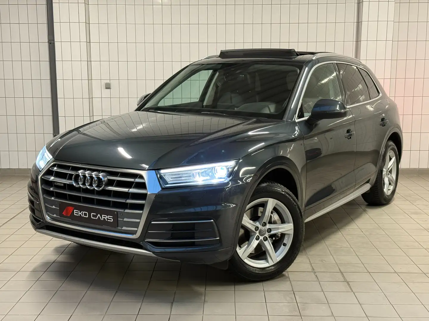 Audi Q5 2.0 TDi Quattro S tronic - Cuir - Toit Pano !!! Gris - 1