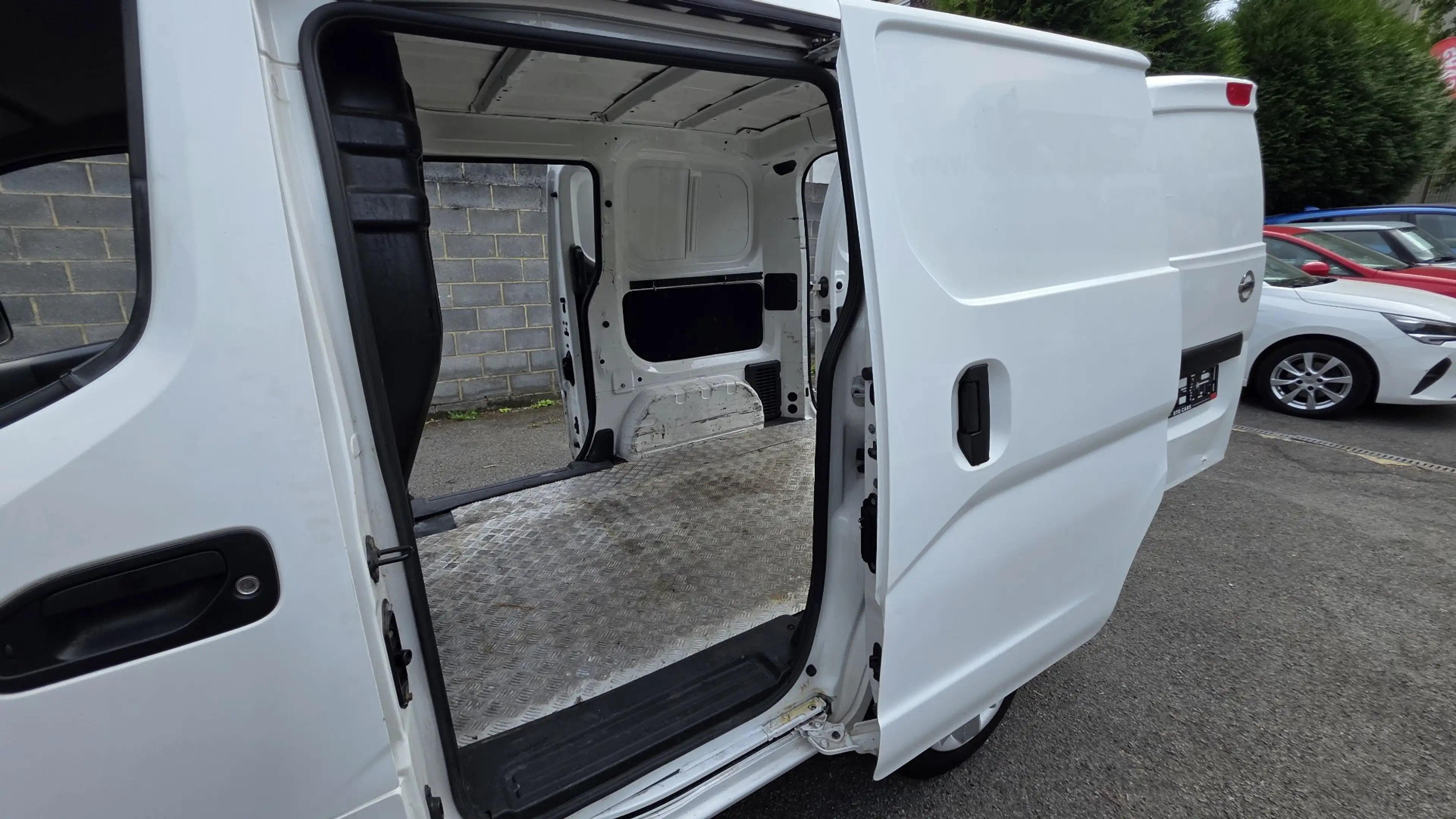 Nissan NV200 1.5 dCi / Utilitaire / Keyless-goo / Gps / Cliim — photo 11