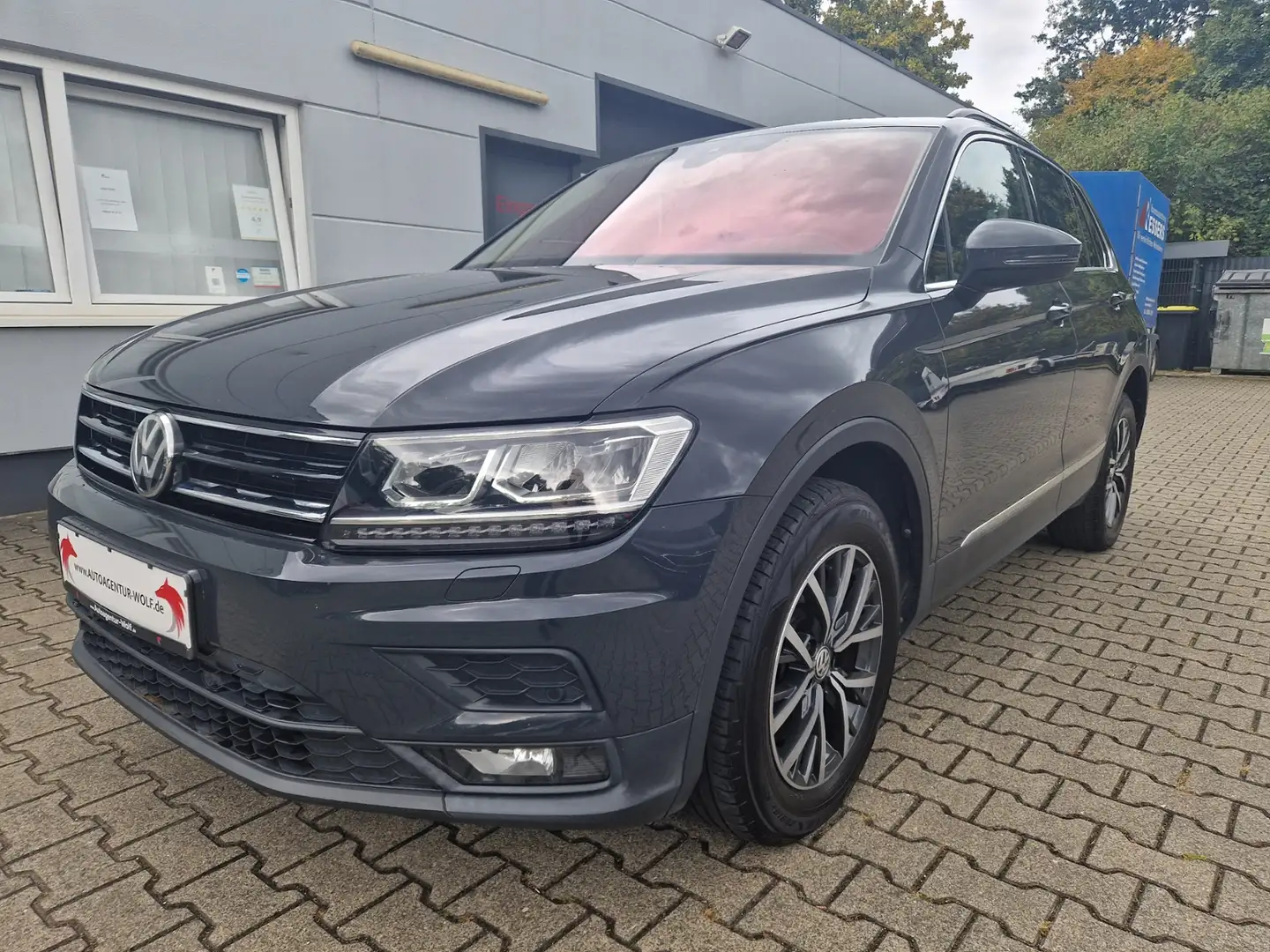 Volkswagen Tiguan * Comfortline*4Motion*2.0TDI*LED*Active Info-Disp Grau - 2