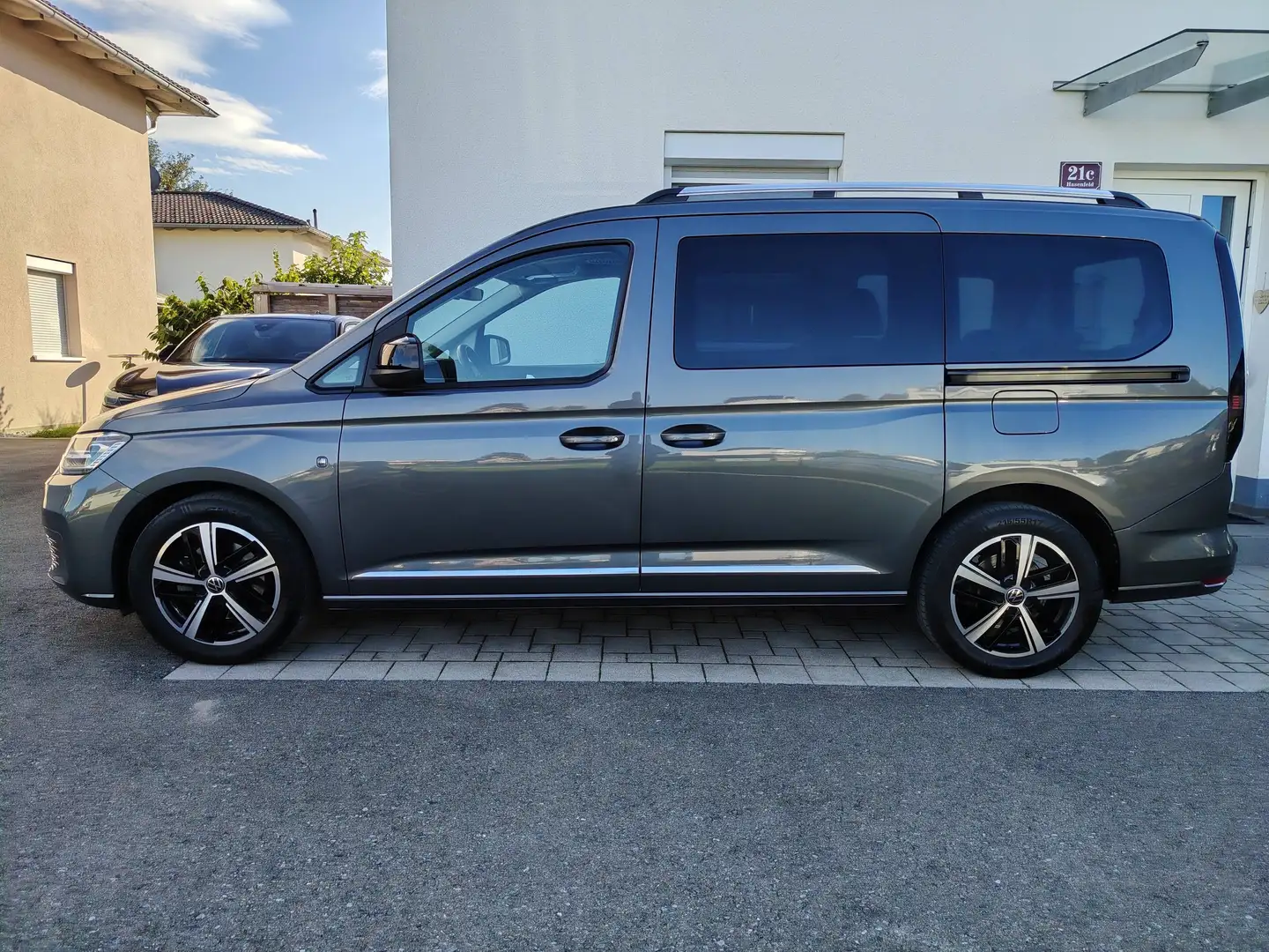 Volkswagen Caddy Caddy Maxi 2,0 TDI Style Grau - 2